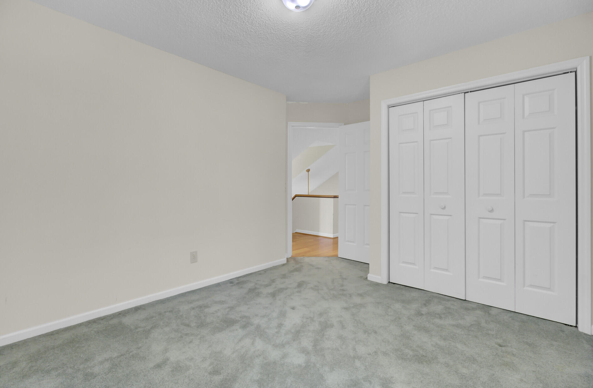 1017 Wayfarer Lane