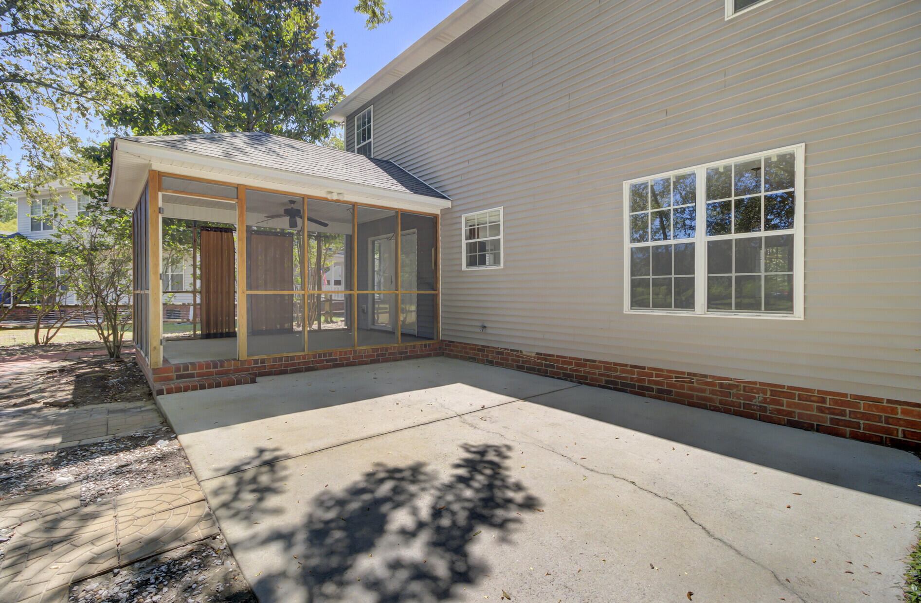 1017 Wayfarer Lane
