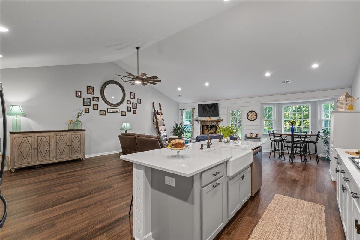 8357 Chisolm Plantation Road