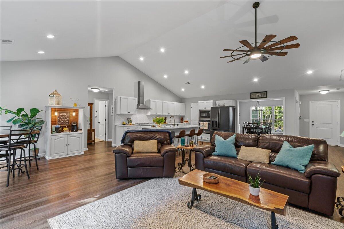 8357 Chisolm Plantation Road