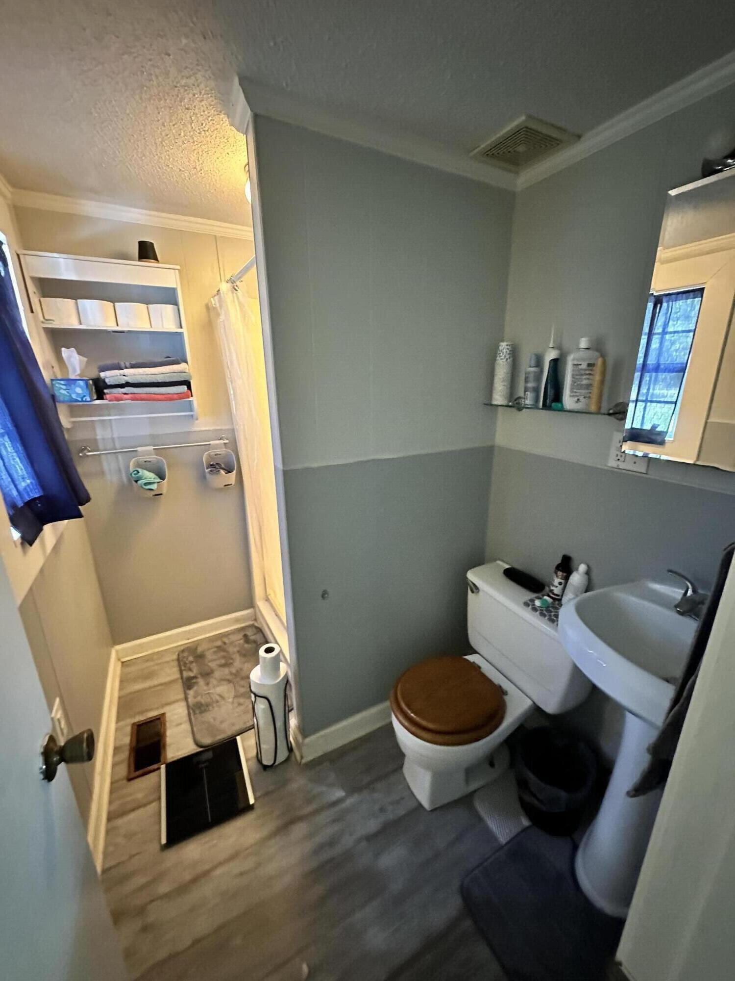 7954 Kingstree Highway