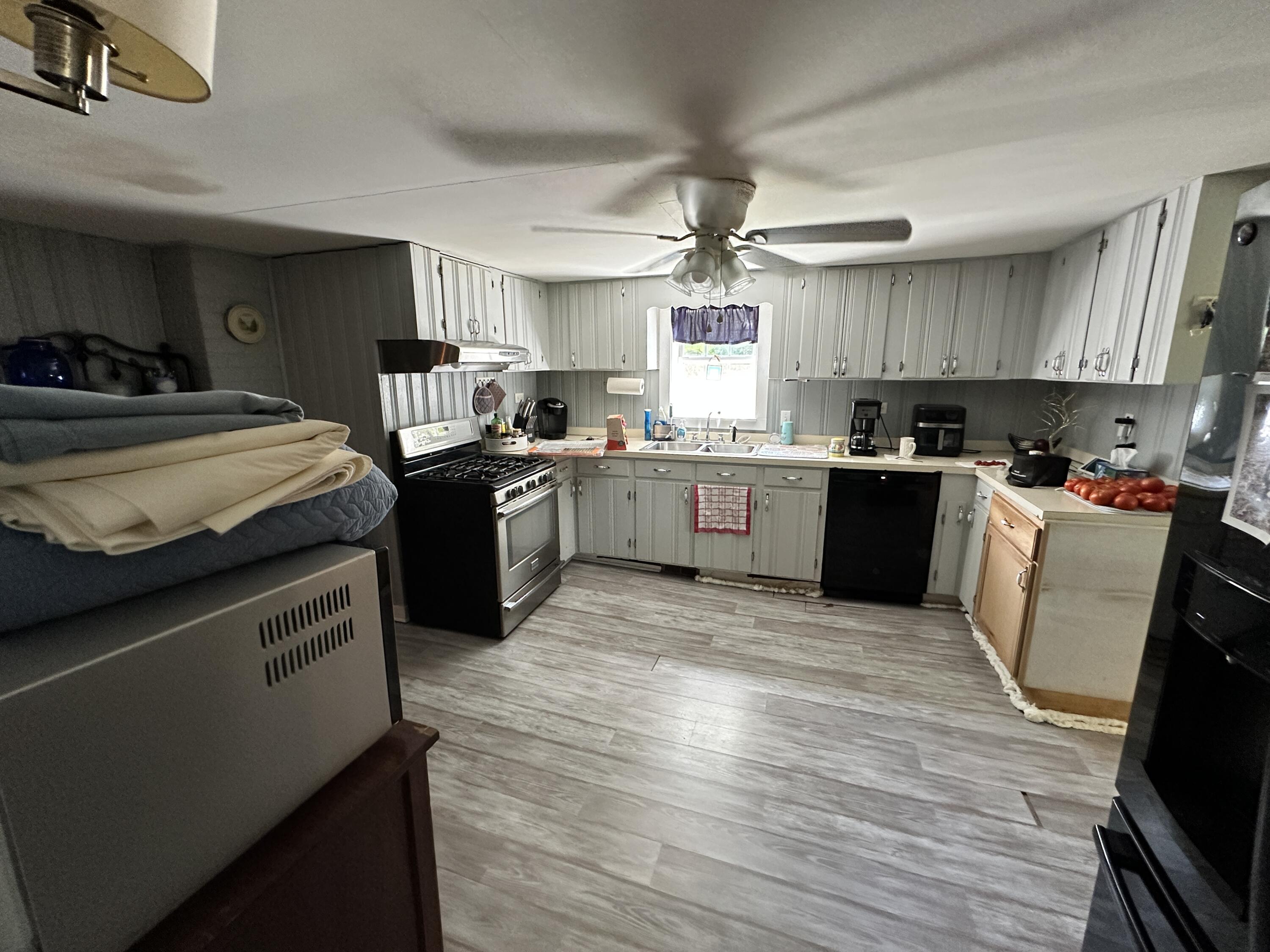 7954 Kingstree Highway