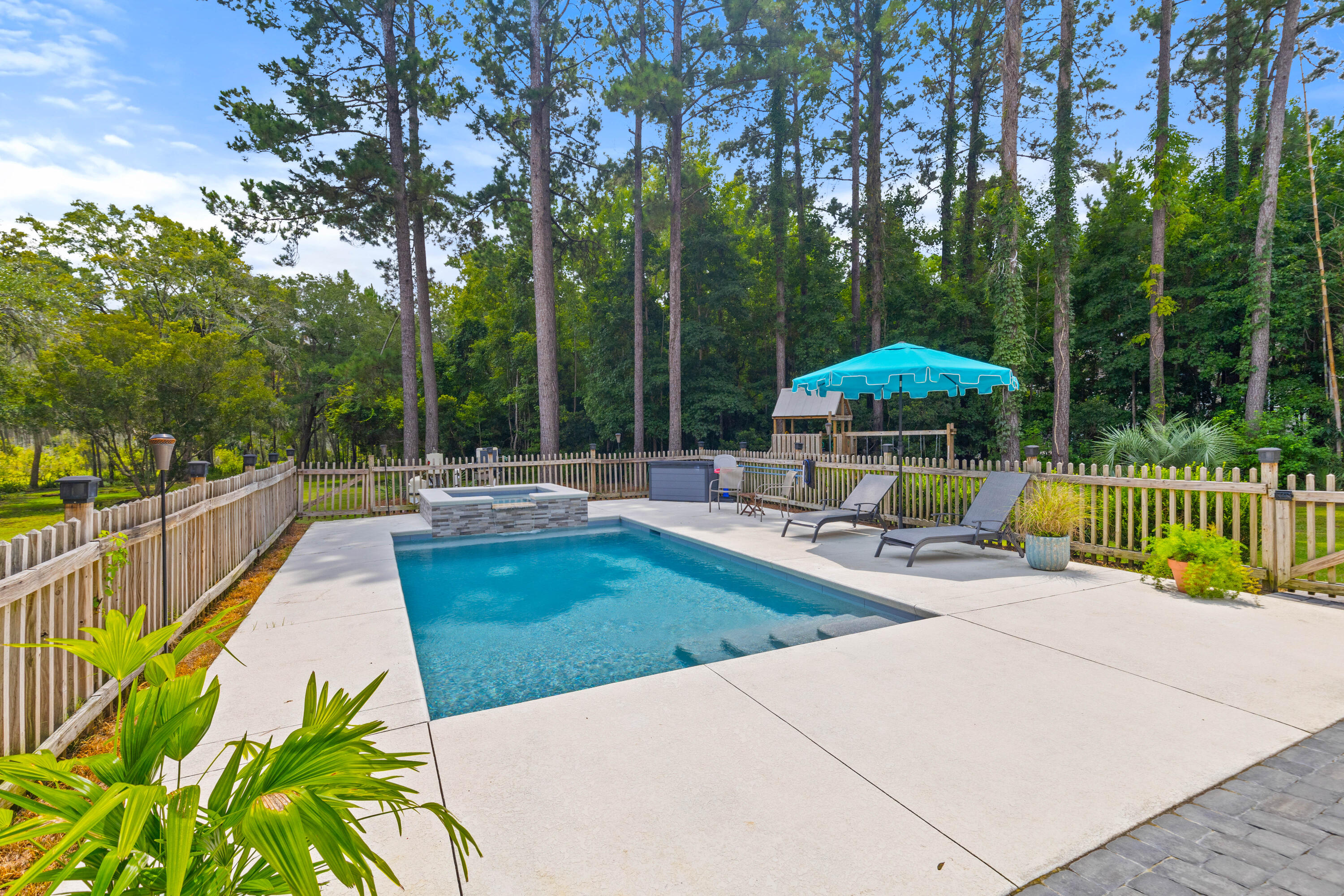 5923 Joseph Blake Lane