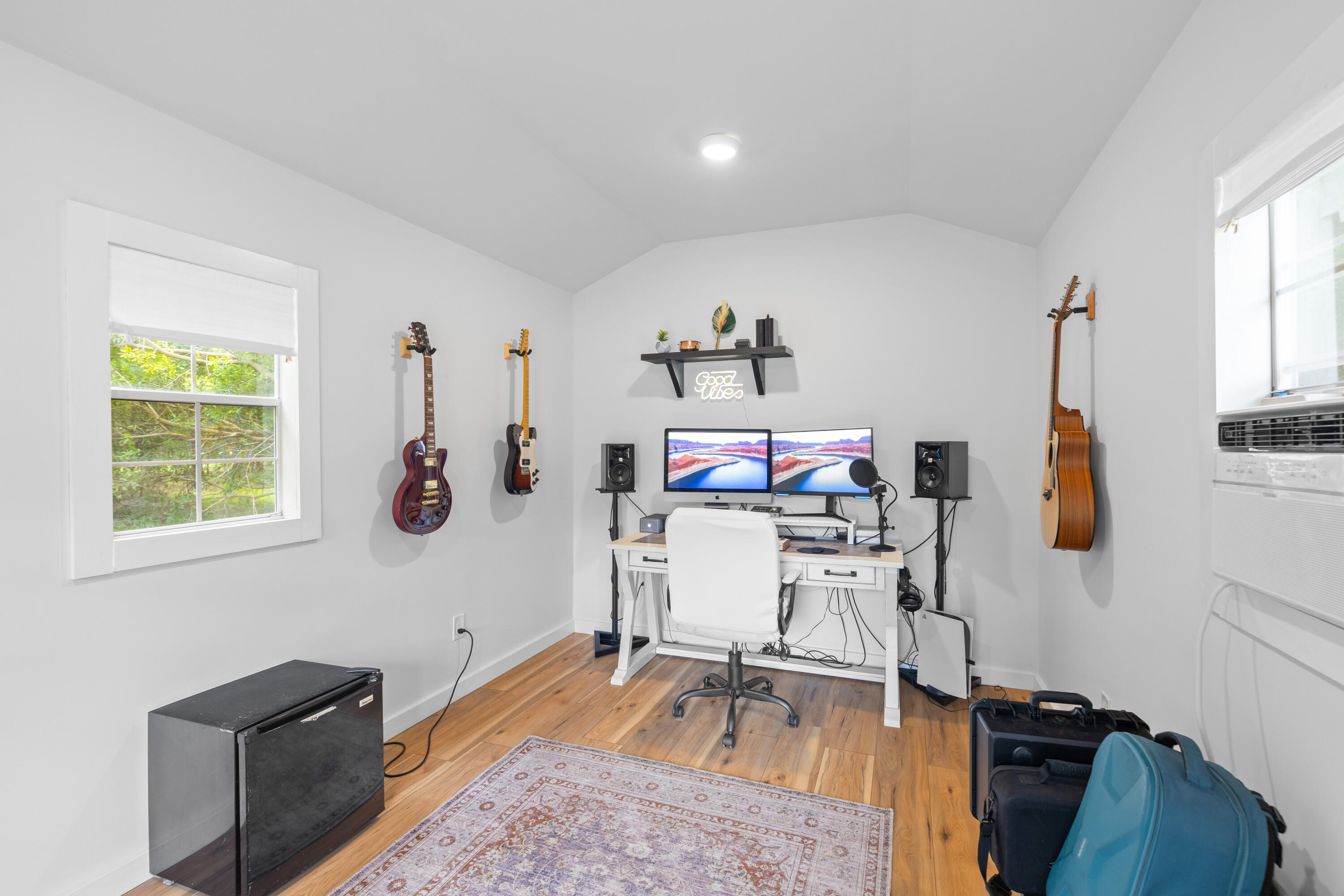 5923 Joseph Blake Lane