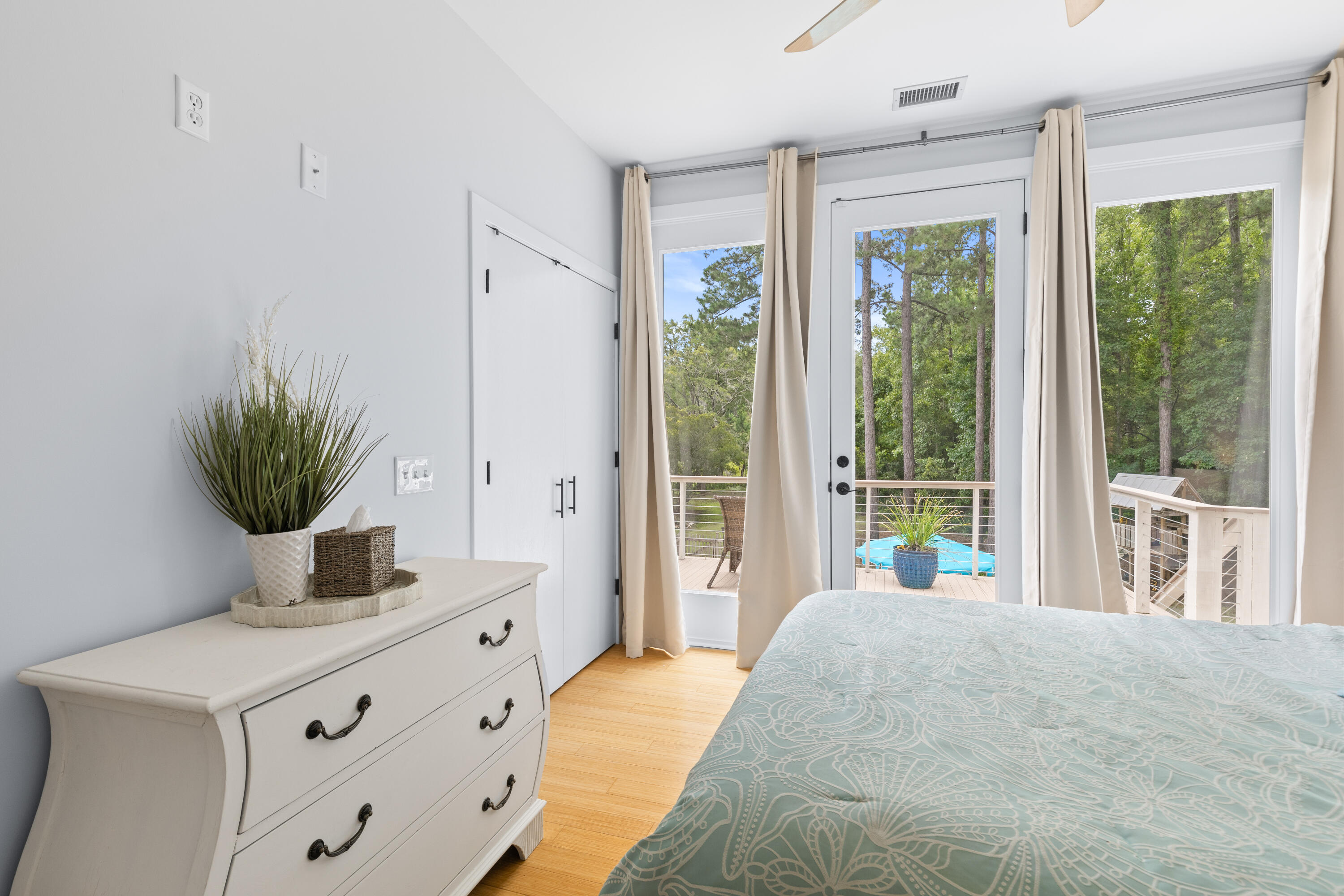 5923 Joseph Blake Lane