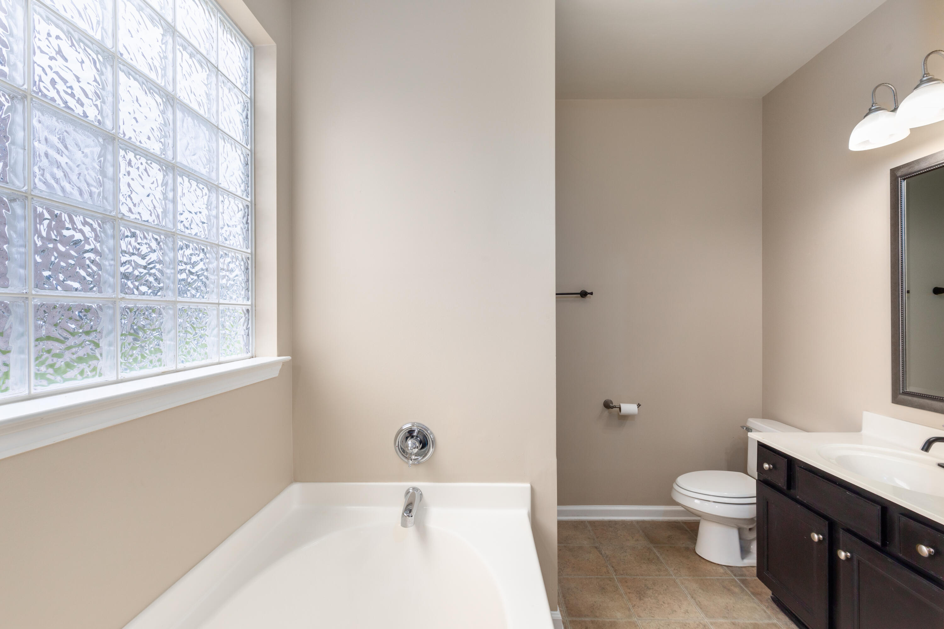 417 Sycamore Shade Street