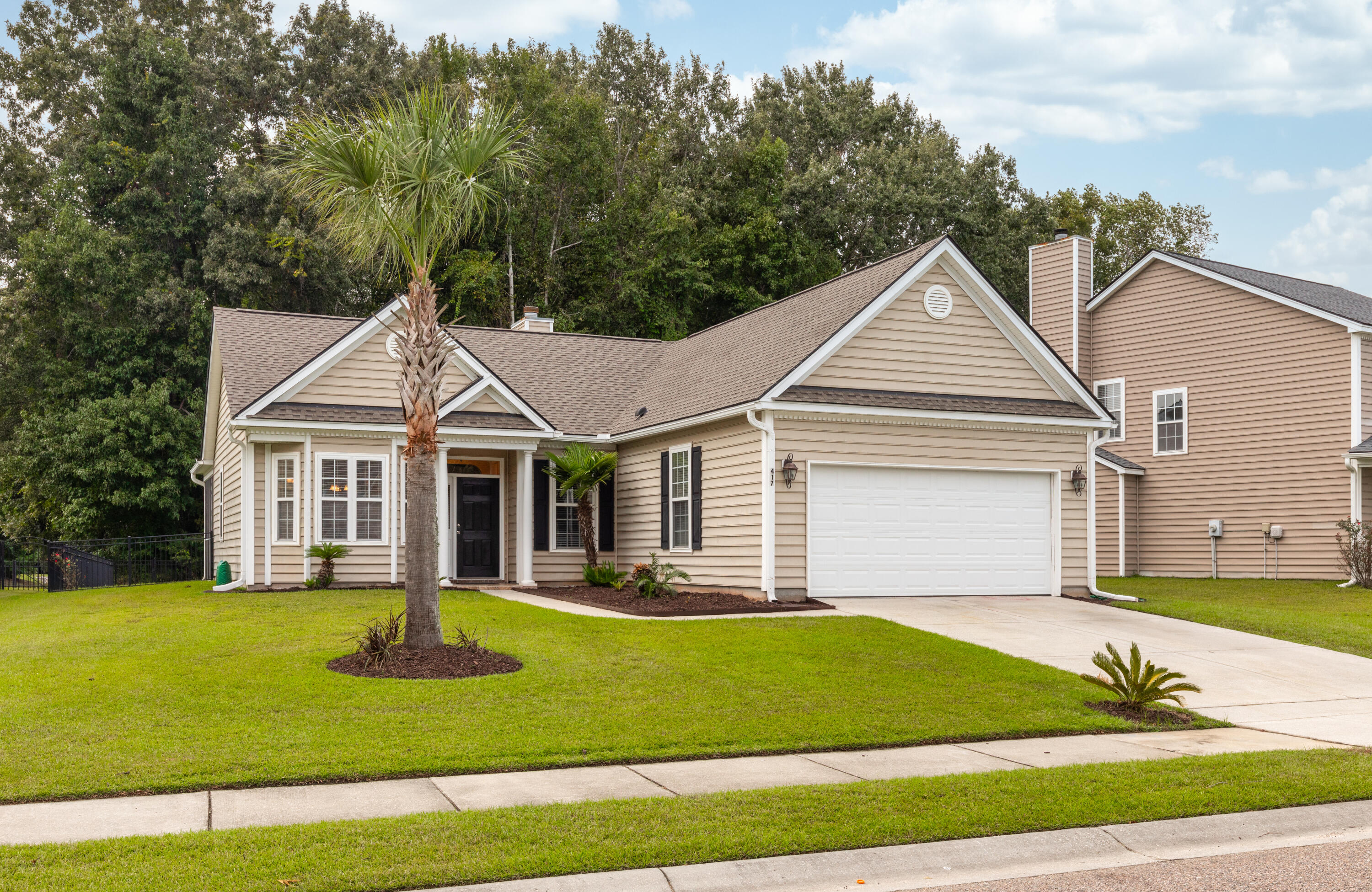 417 Sycamore Shade Street