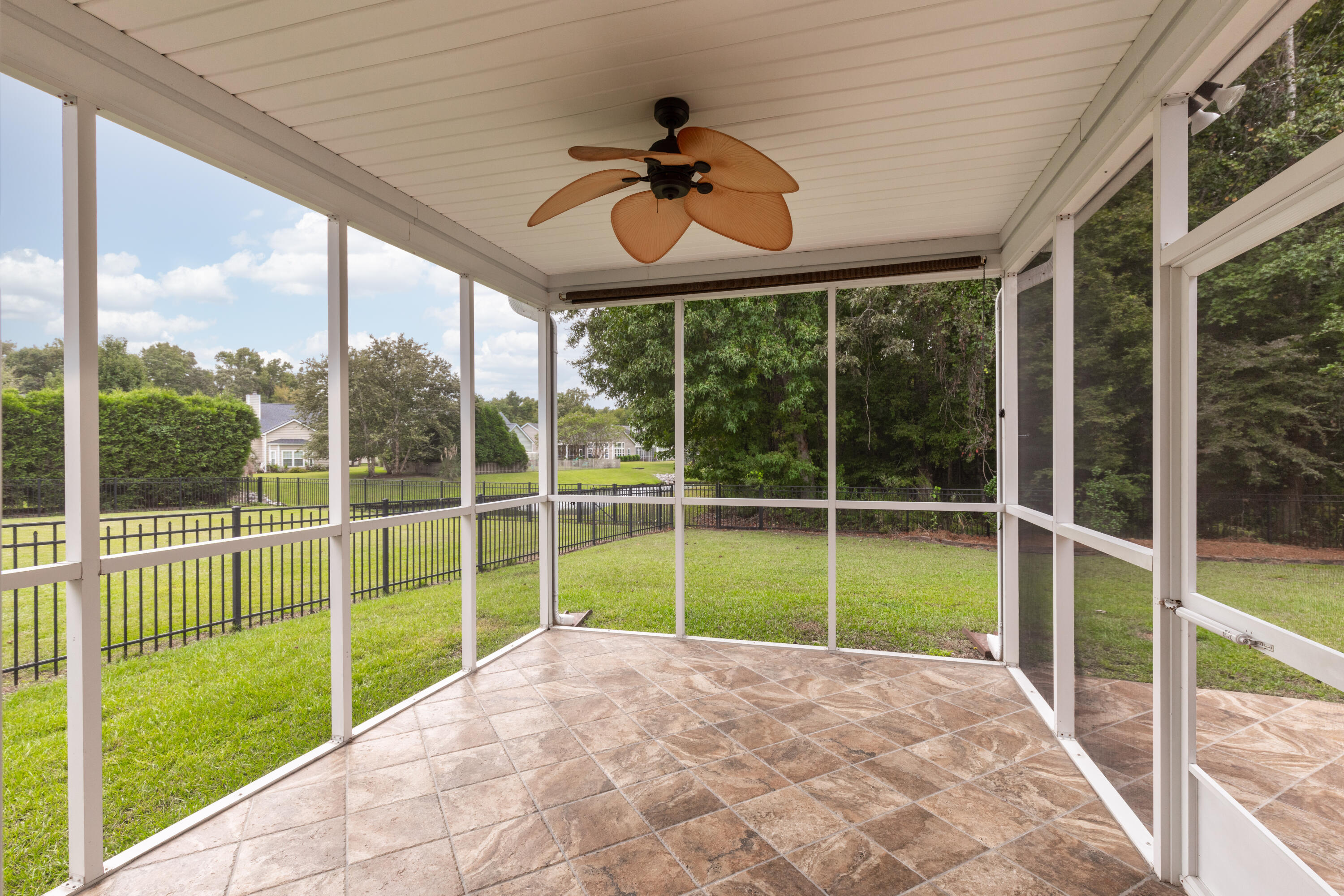 417 Sycamore Shade Street