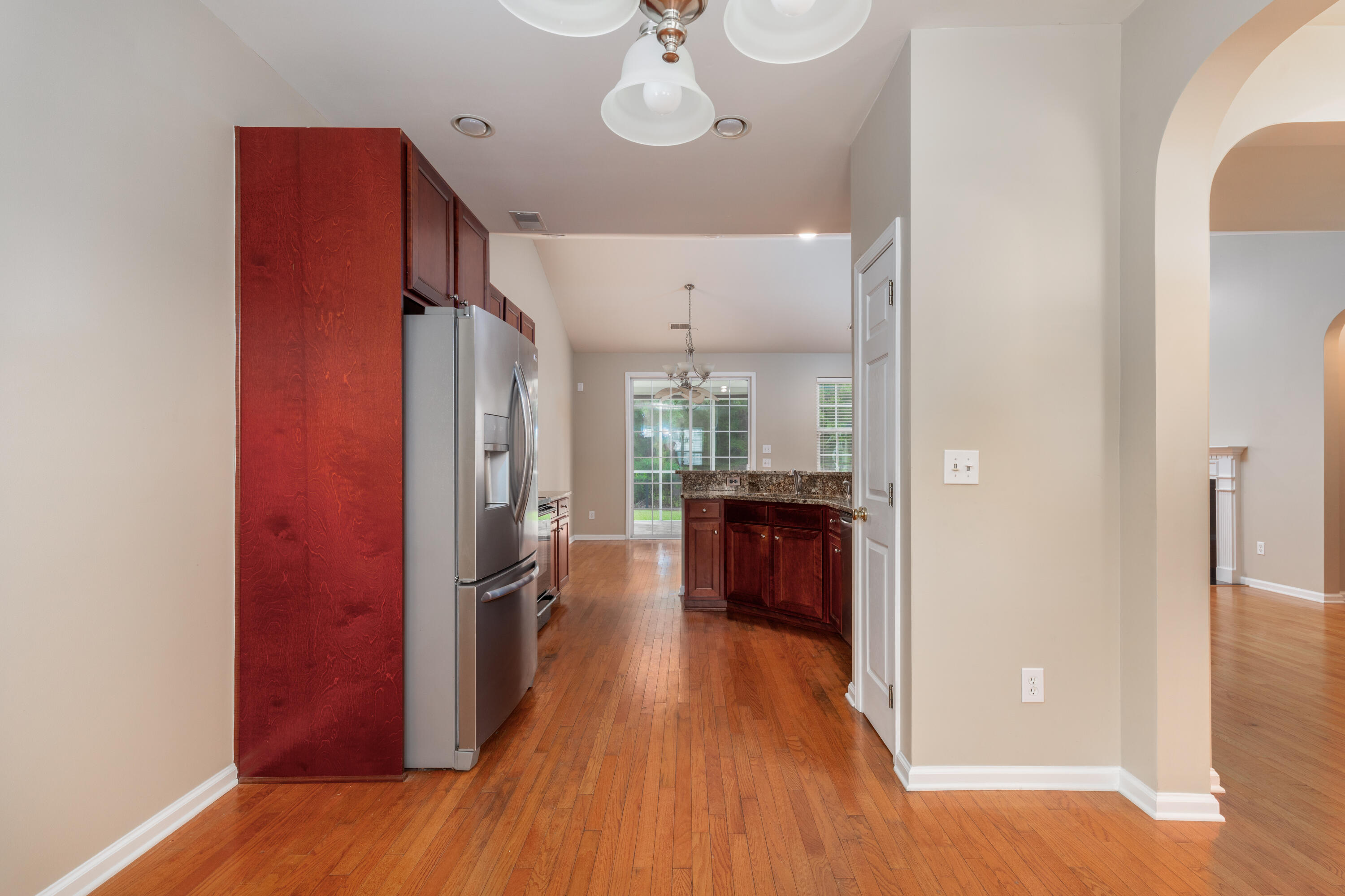 417 Sycamore Shade Street