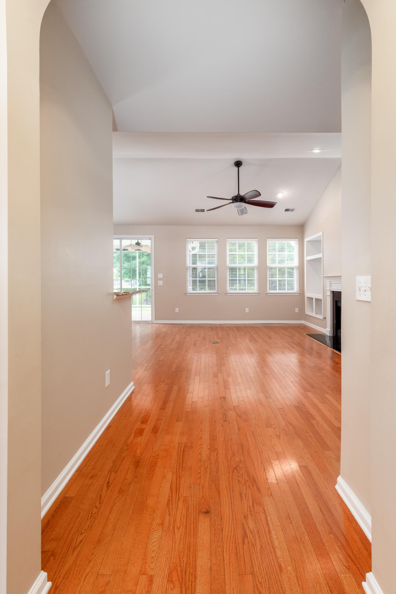 417 Sycamore Shade Street