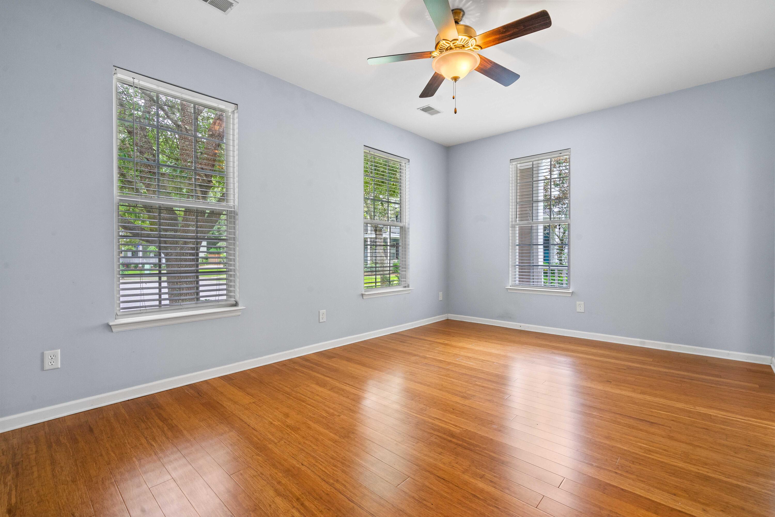 2906 Split Hickory Court