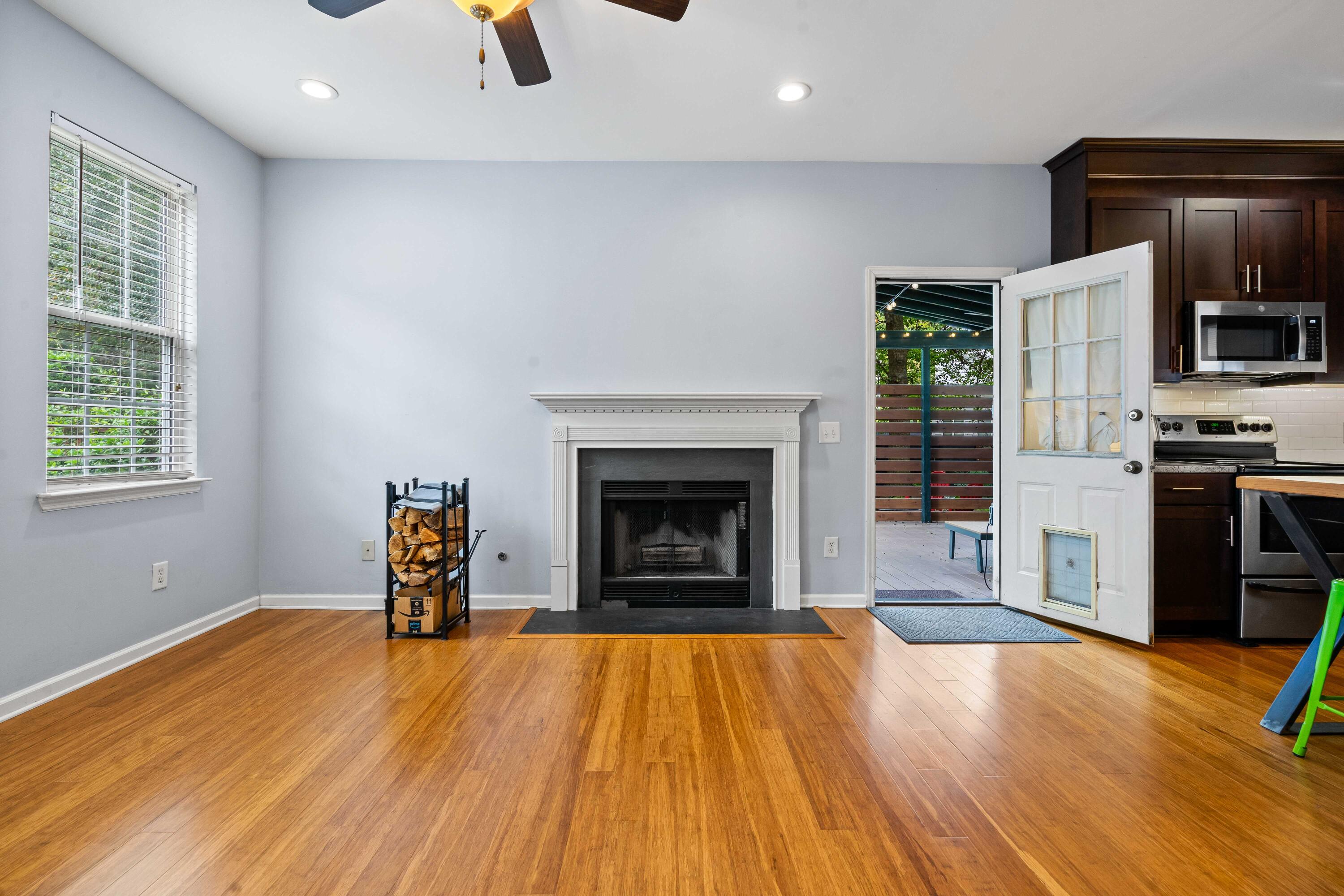 2906 Split Hickory Court