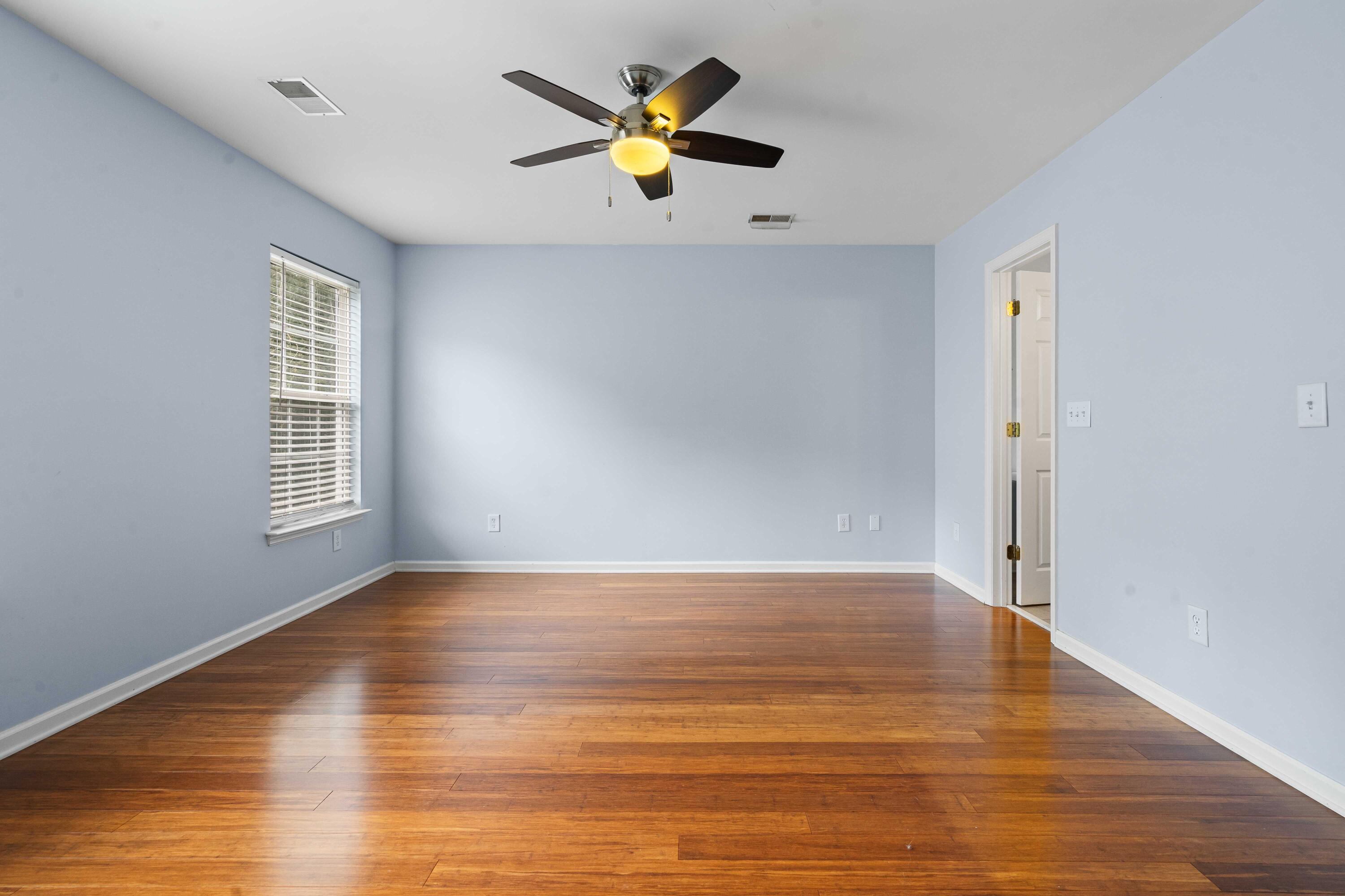 2906 Split Hickory Court