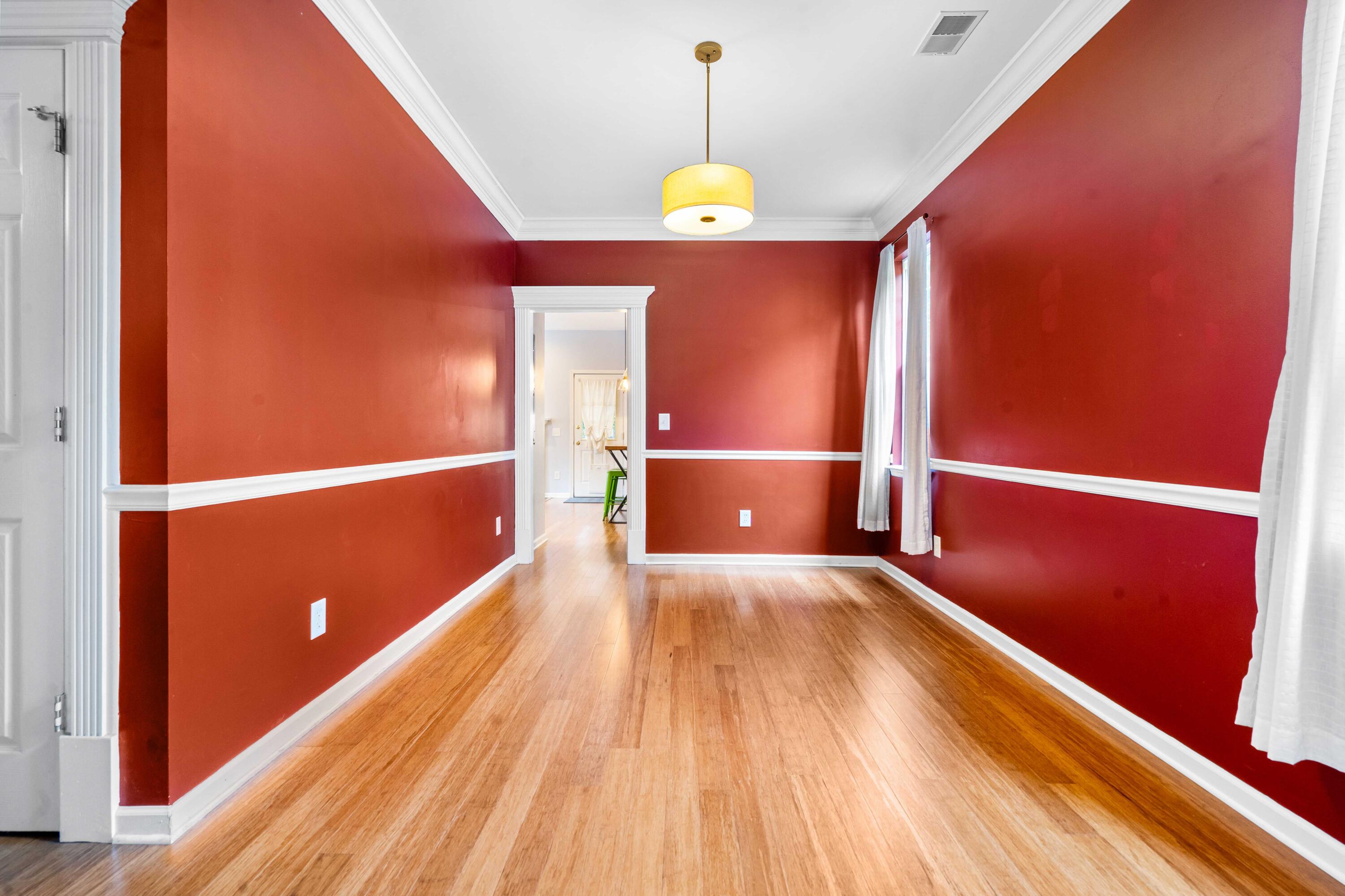 2906 Split Hickory Court