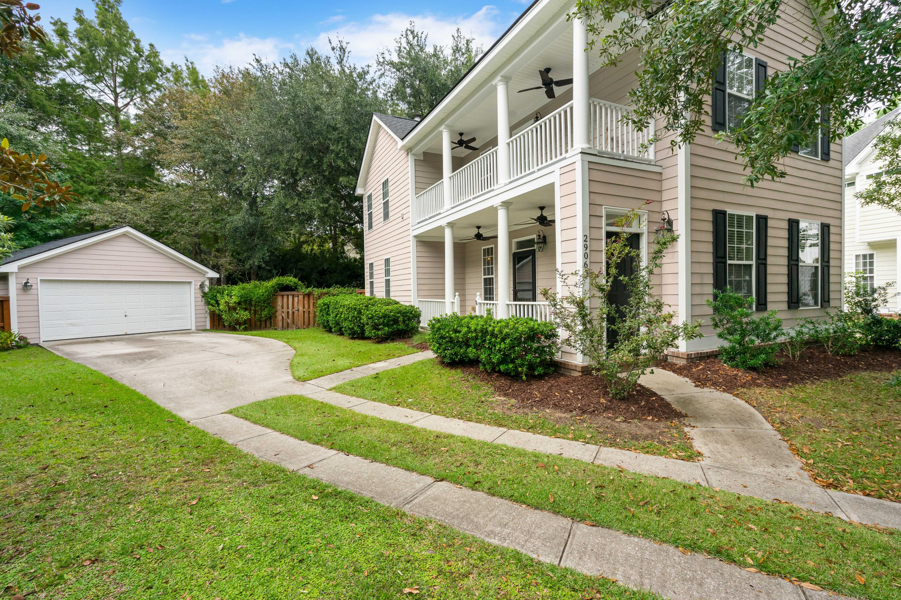 2906 Split Hickory Court