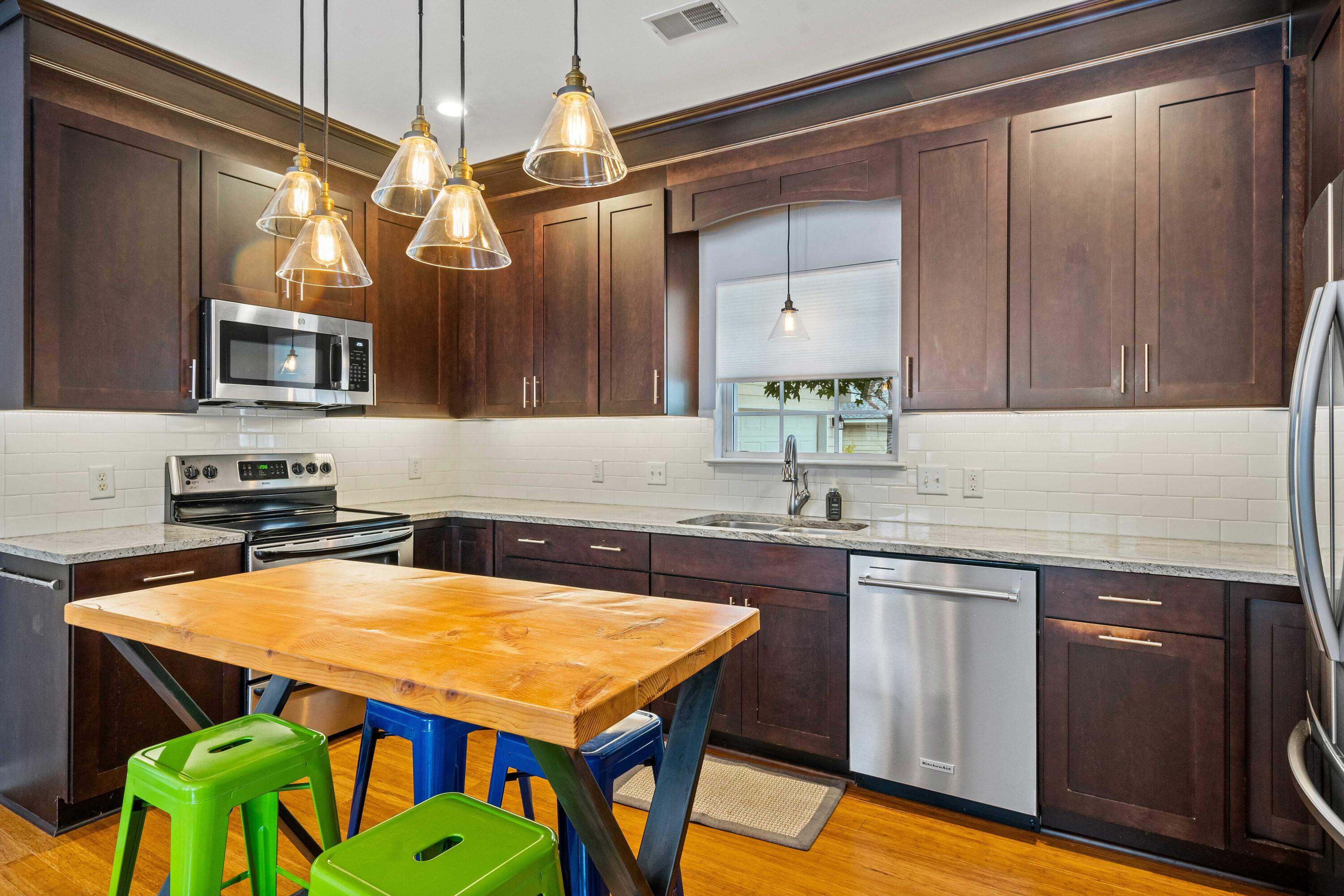 2906 Split Hickory Court