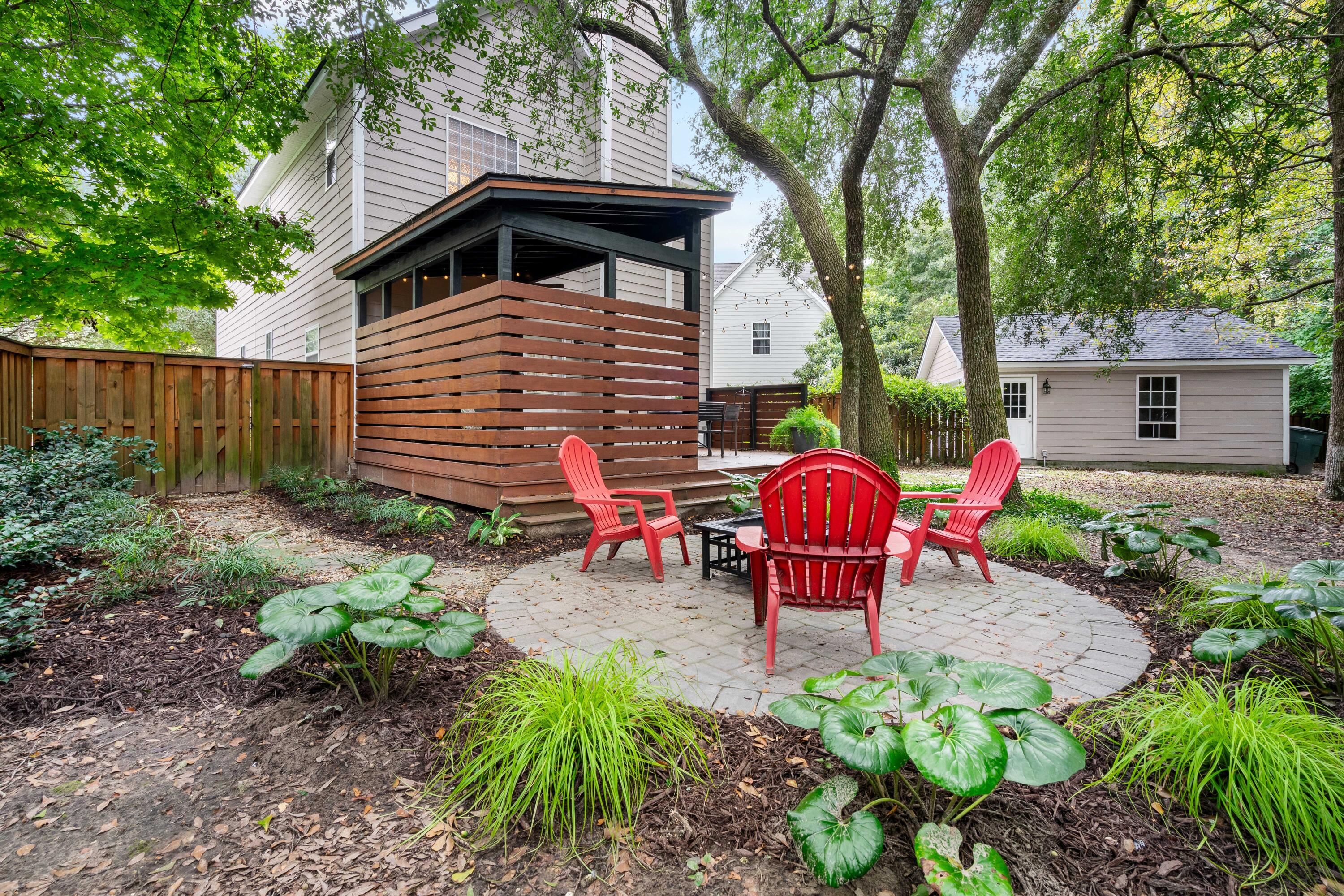 2906 Split Hickory Court