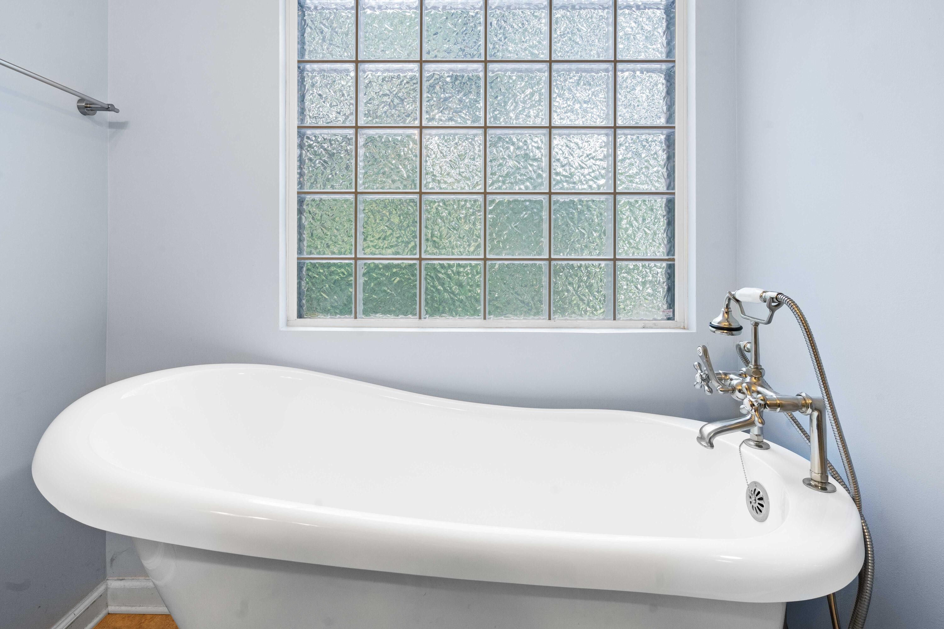 2906 Split Hickory Court