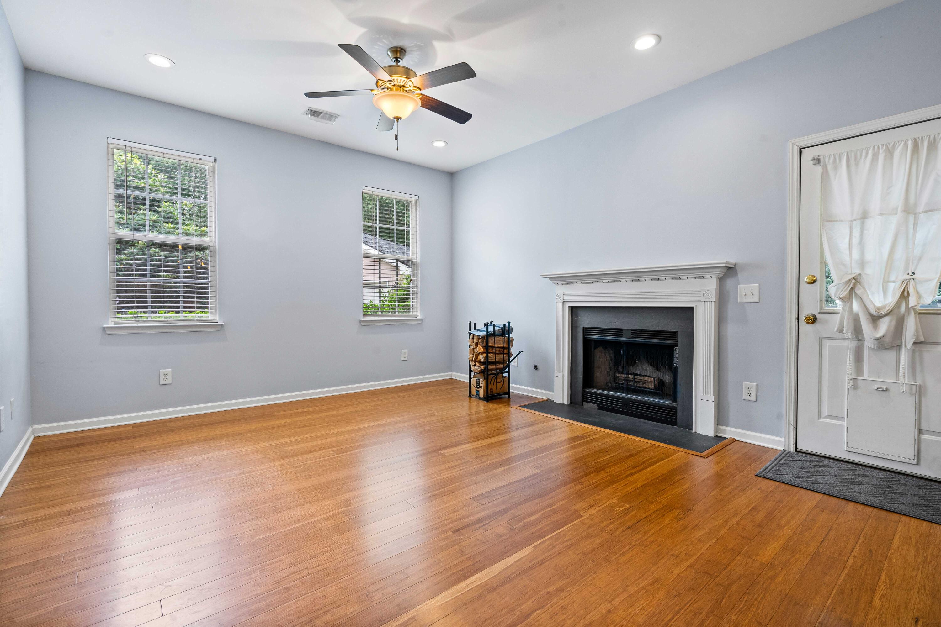 2906 Split Hickory Court