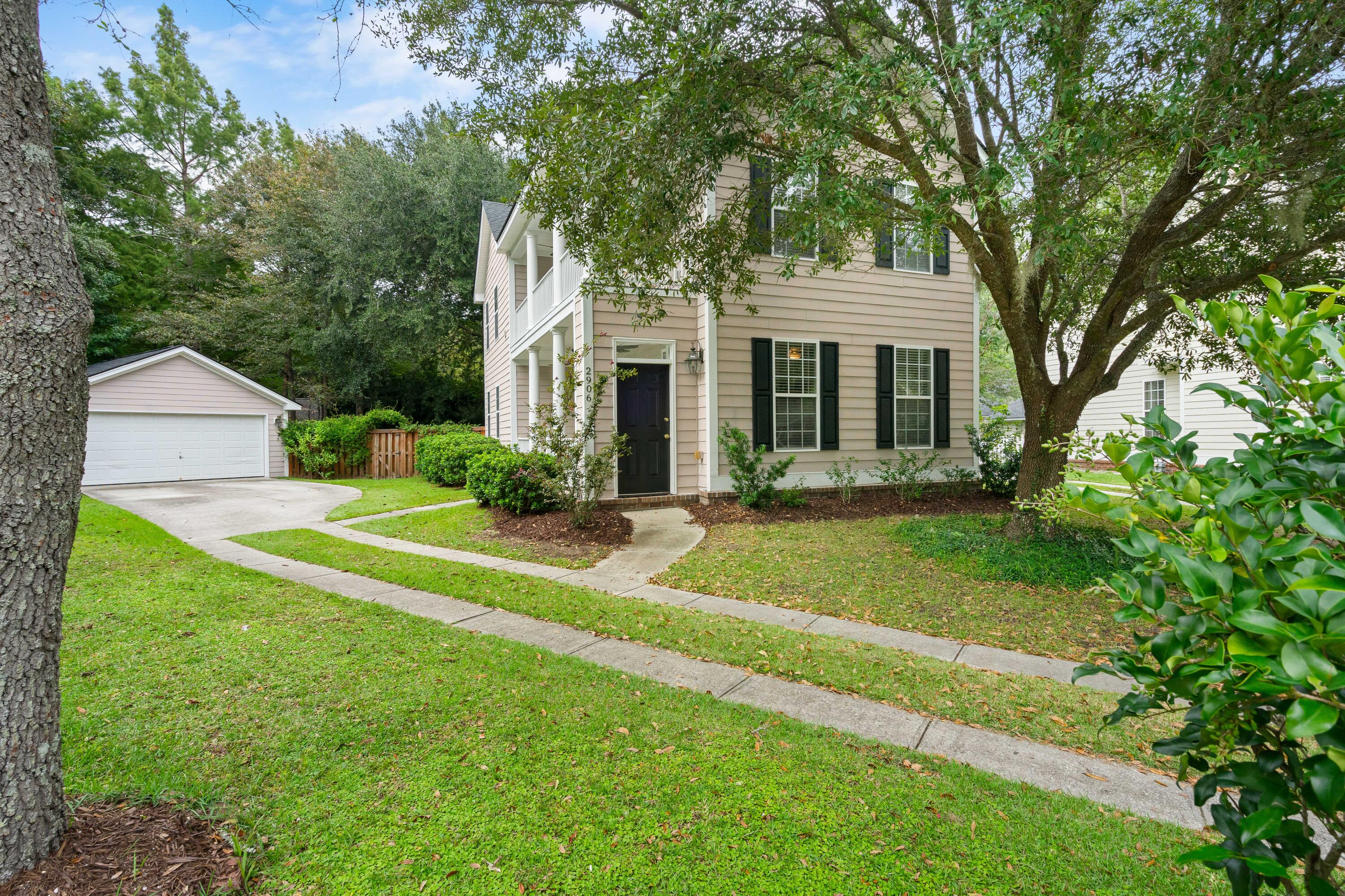 2906 Split Hickory Court