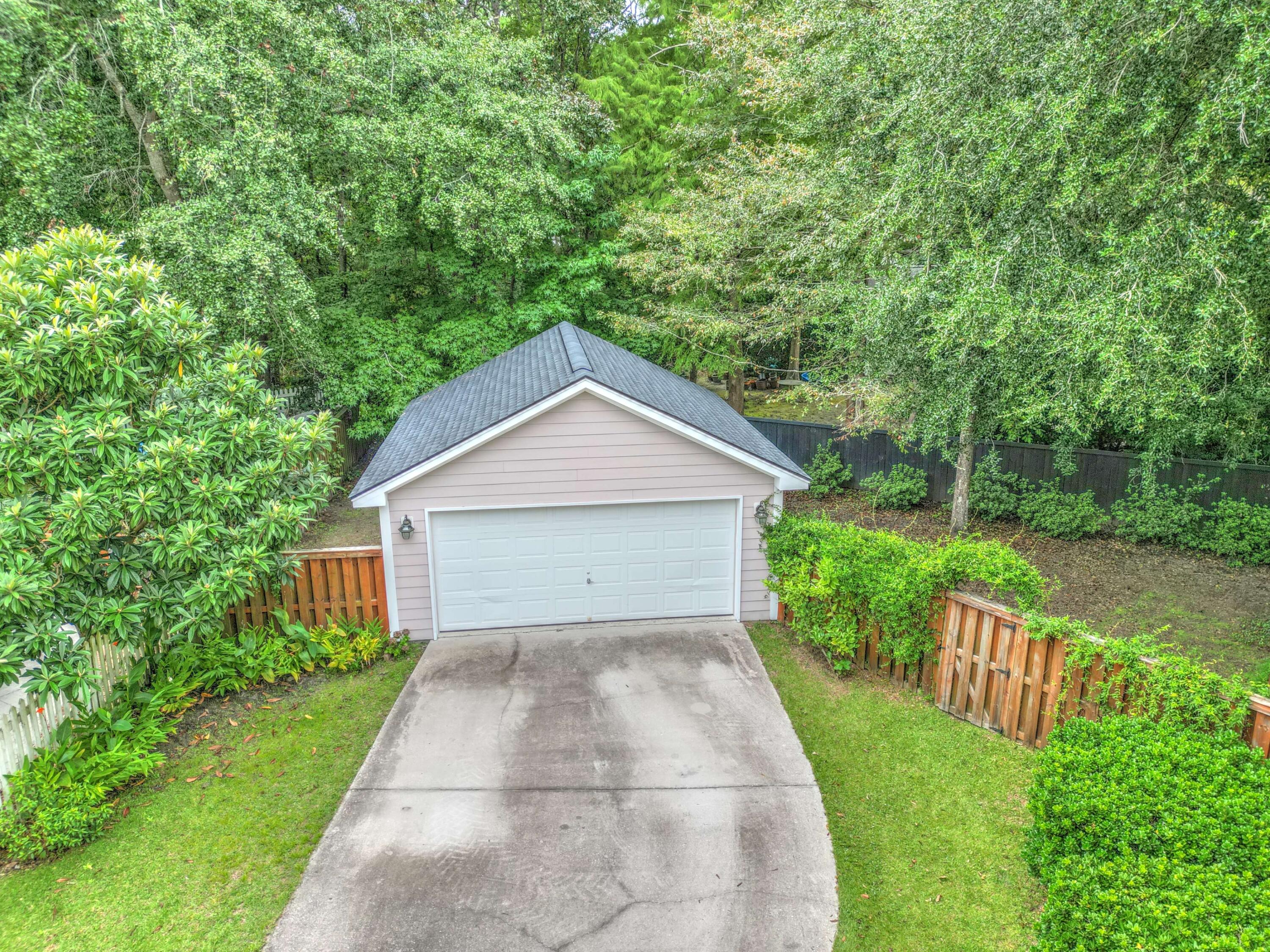 2906 Split Hickory Court