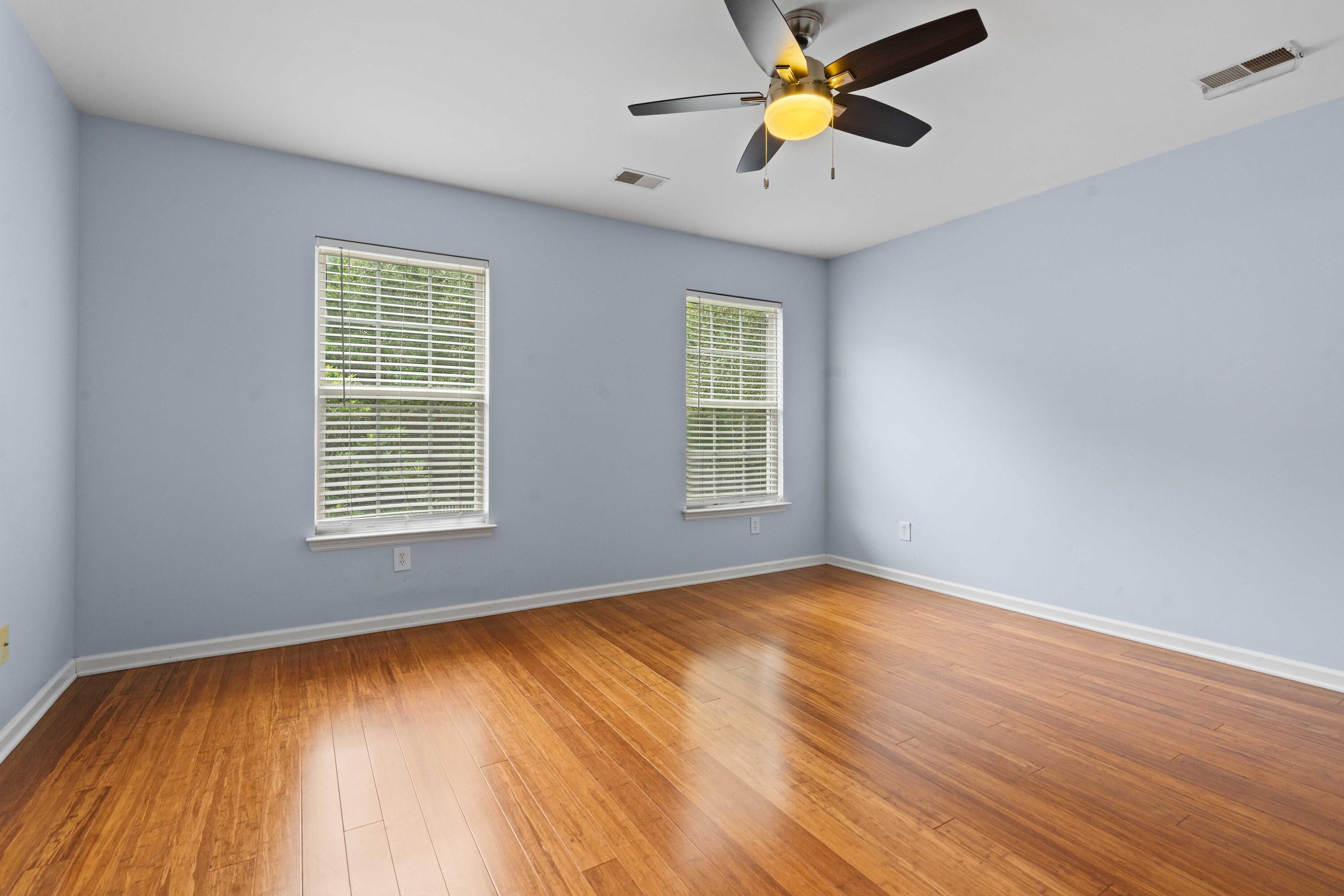 2906 Split Hickory Court