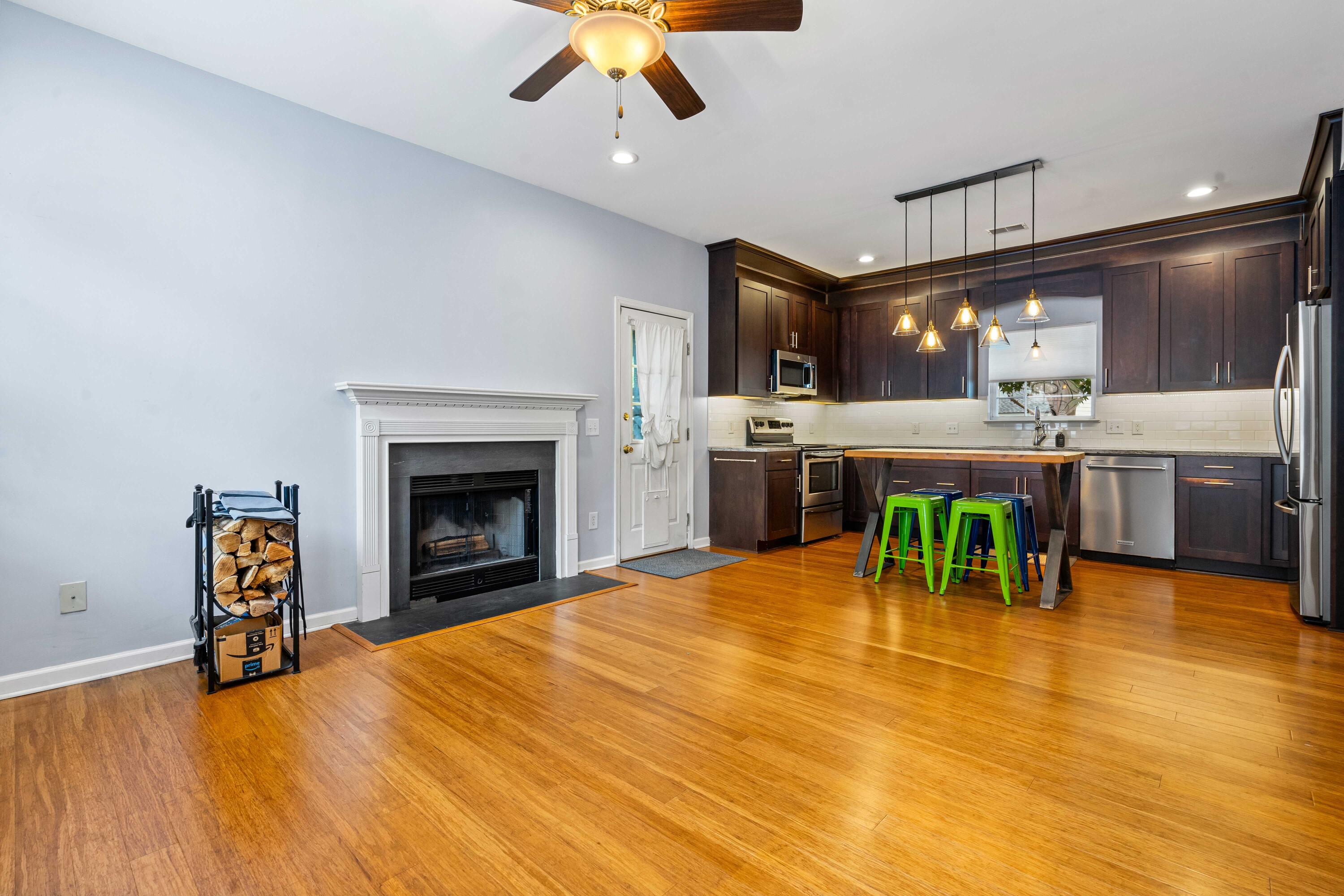 2906 Split Hickory Court