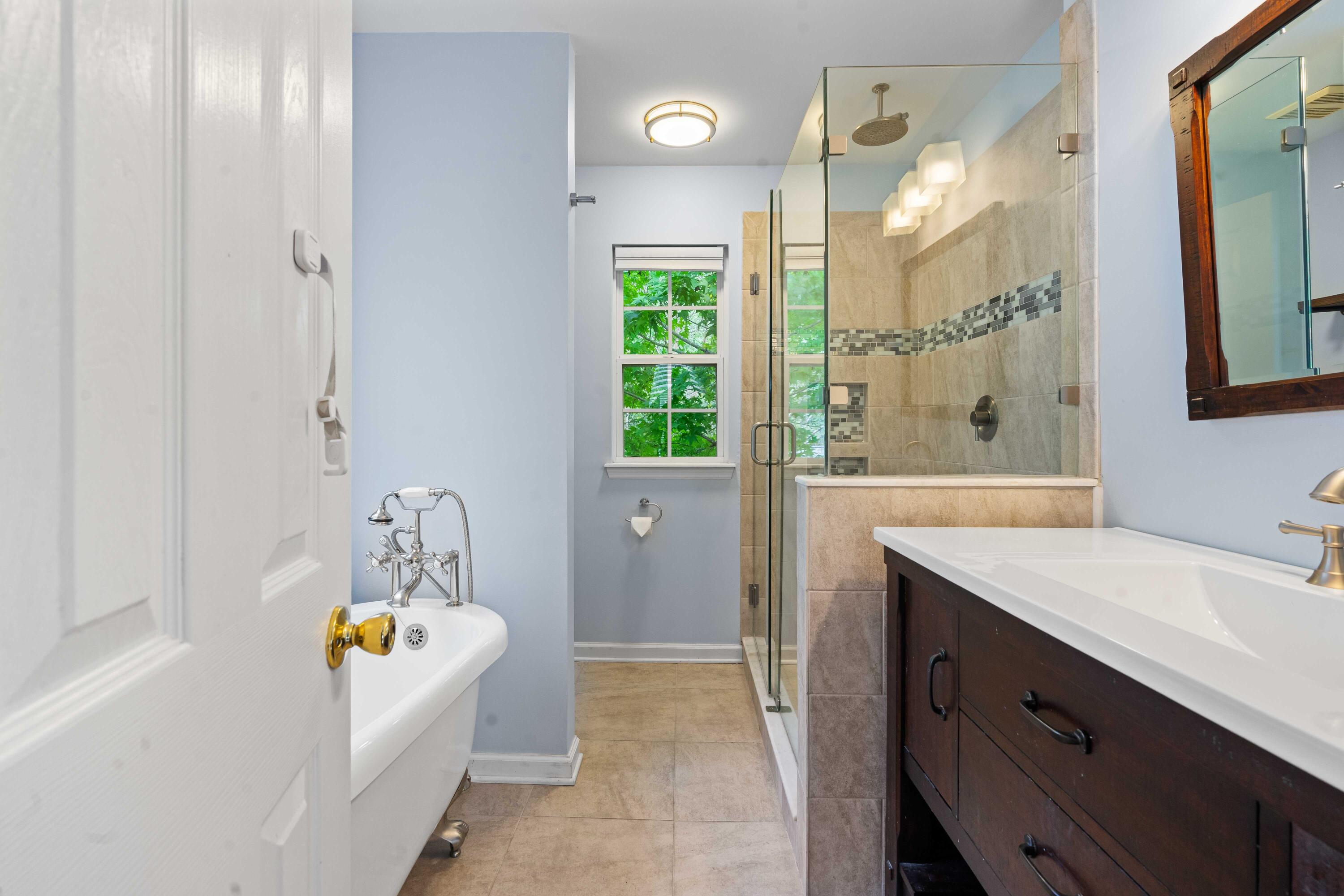 2906 Split Hickory Court