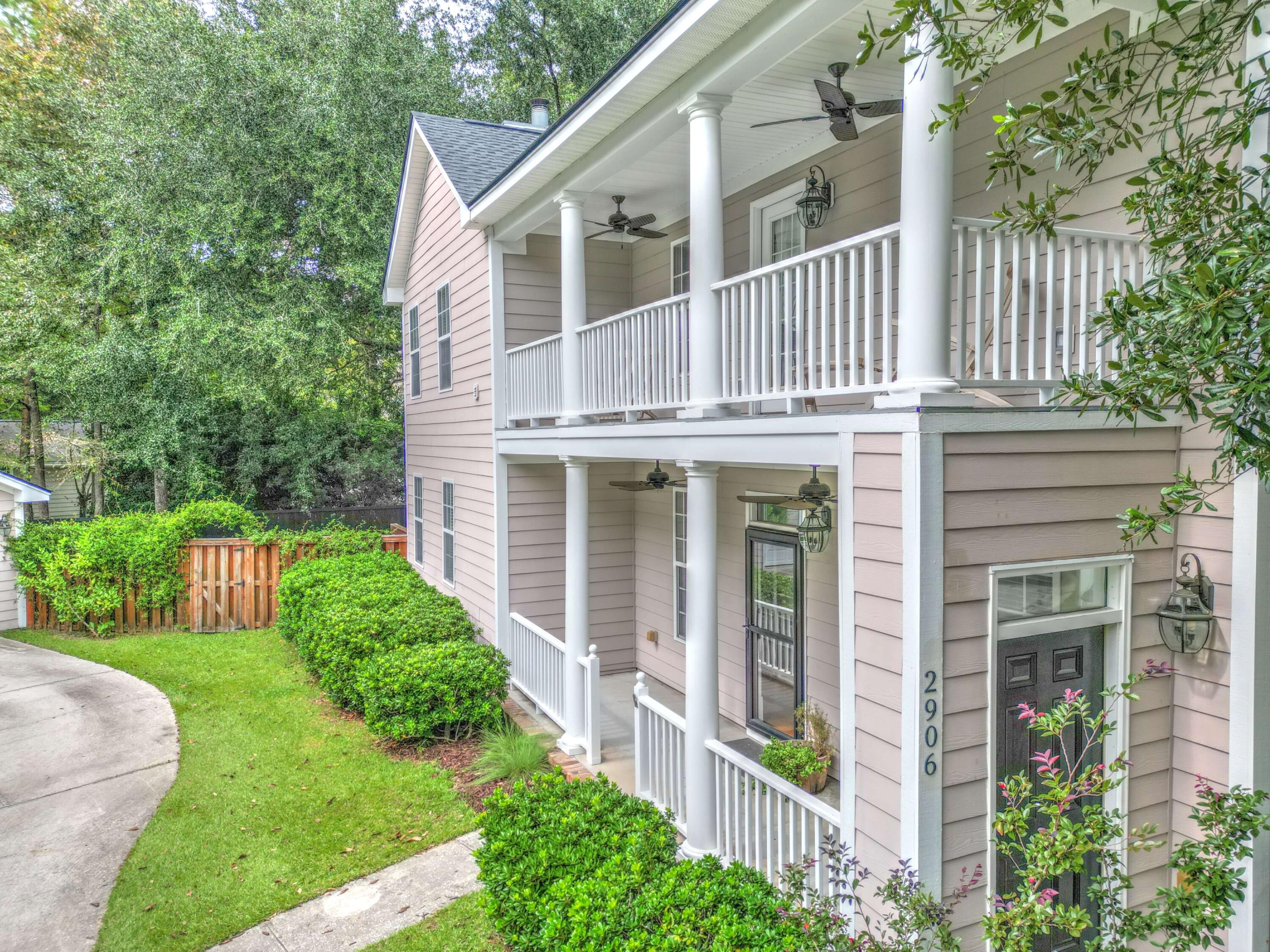 2906 Split Hickory Court