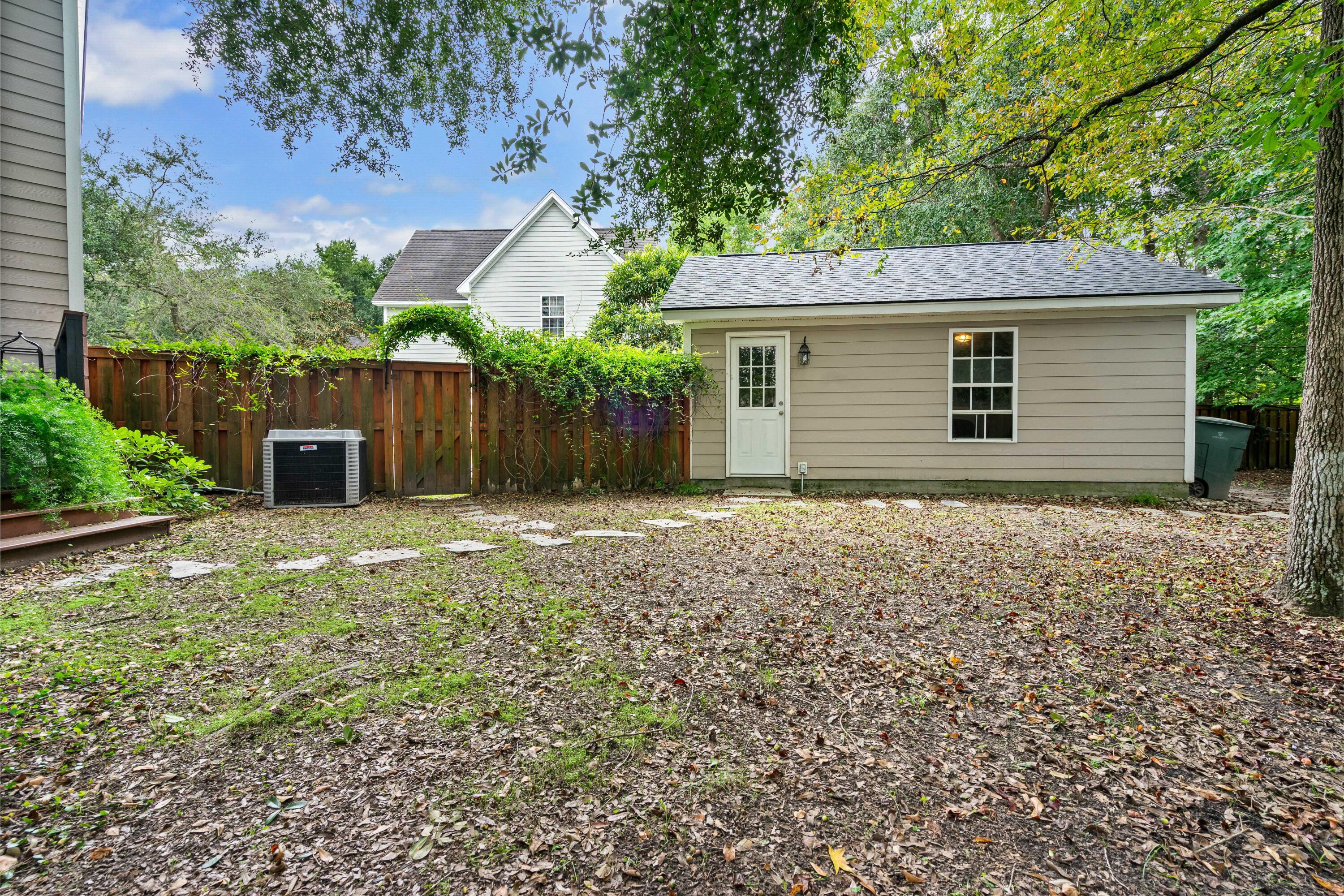 2906 Split Hickory Court