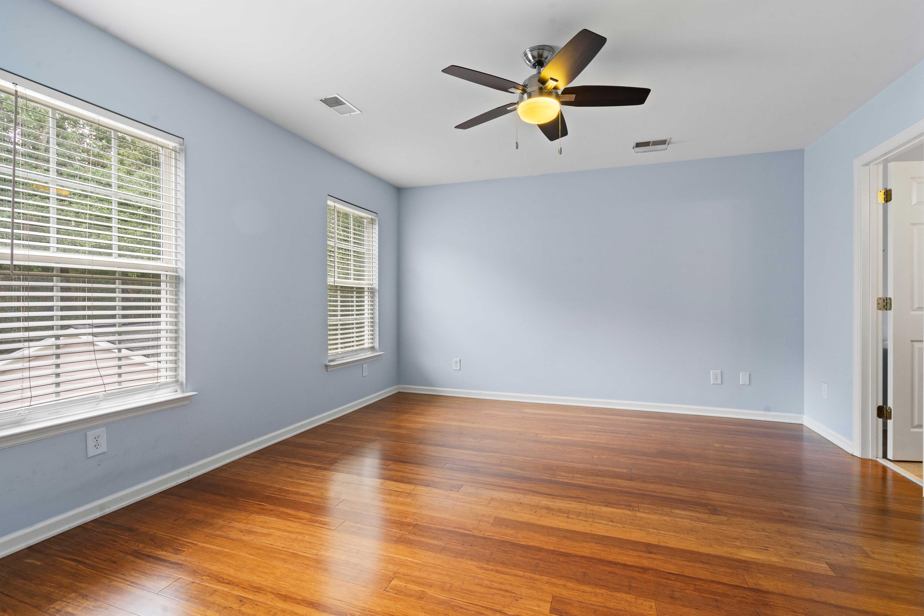 2906 Split Hickory Court