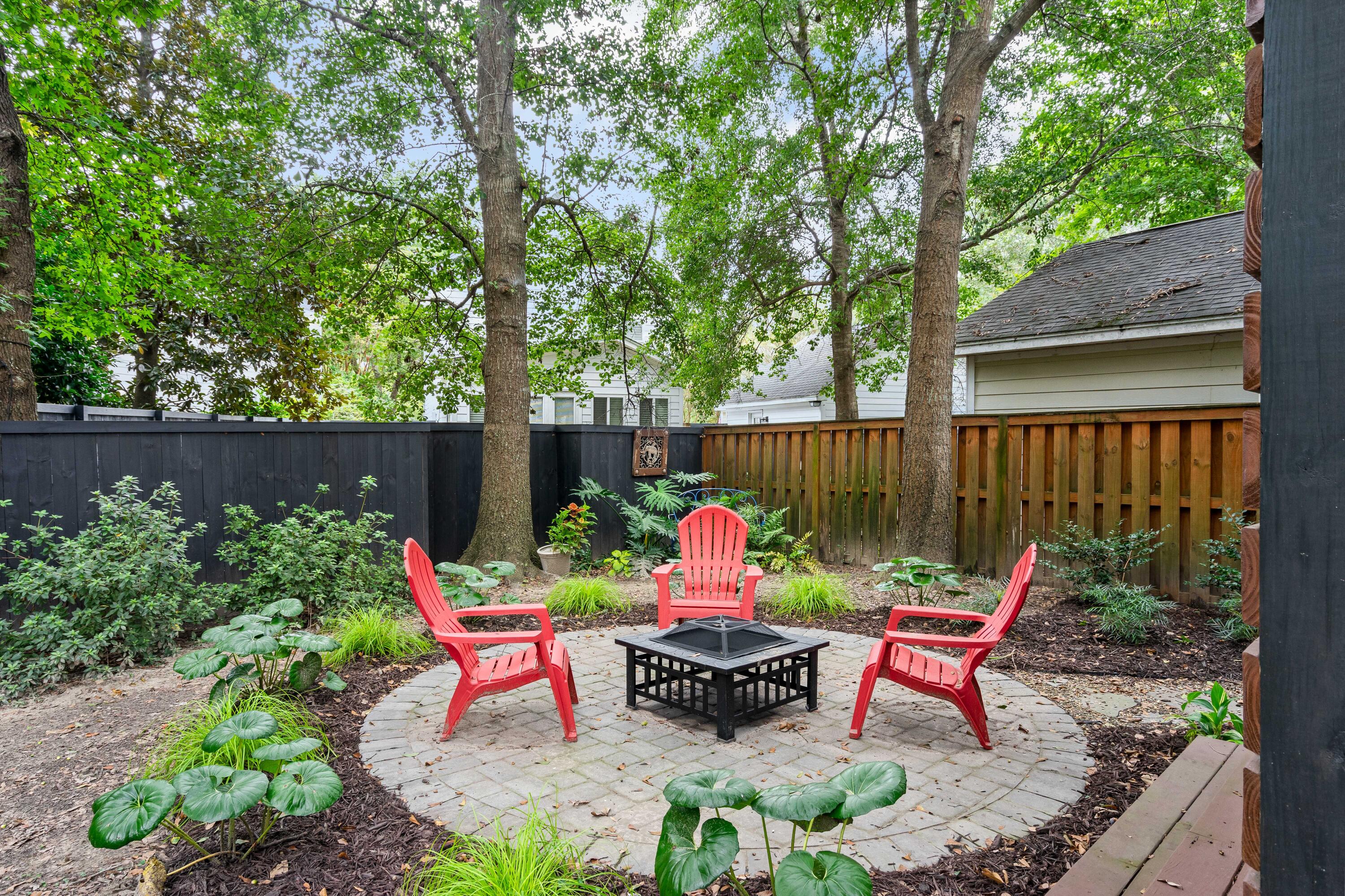 2906 Split Hickory Court