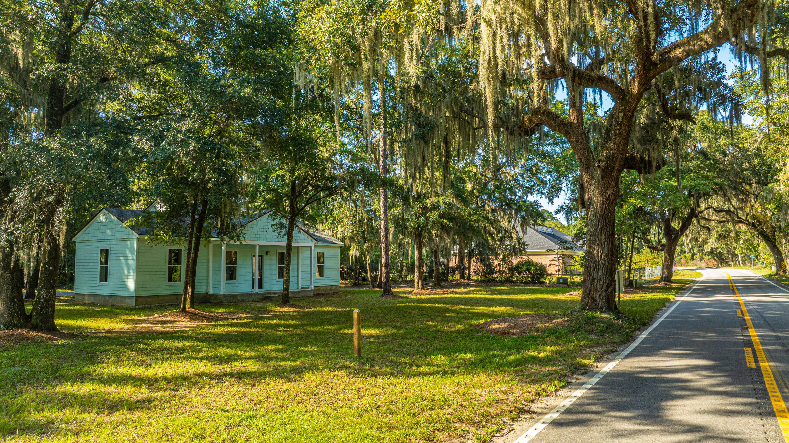 5233 Maybank Highway