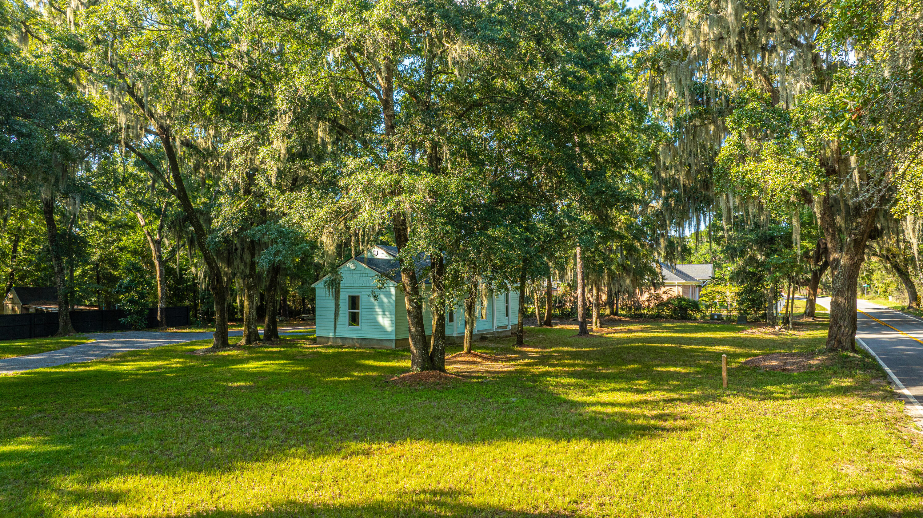 5233 Maybank Highway