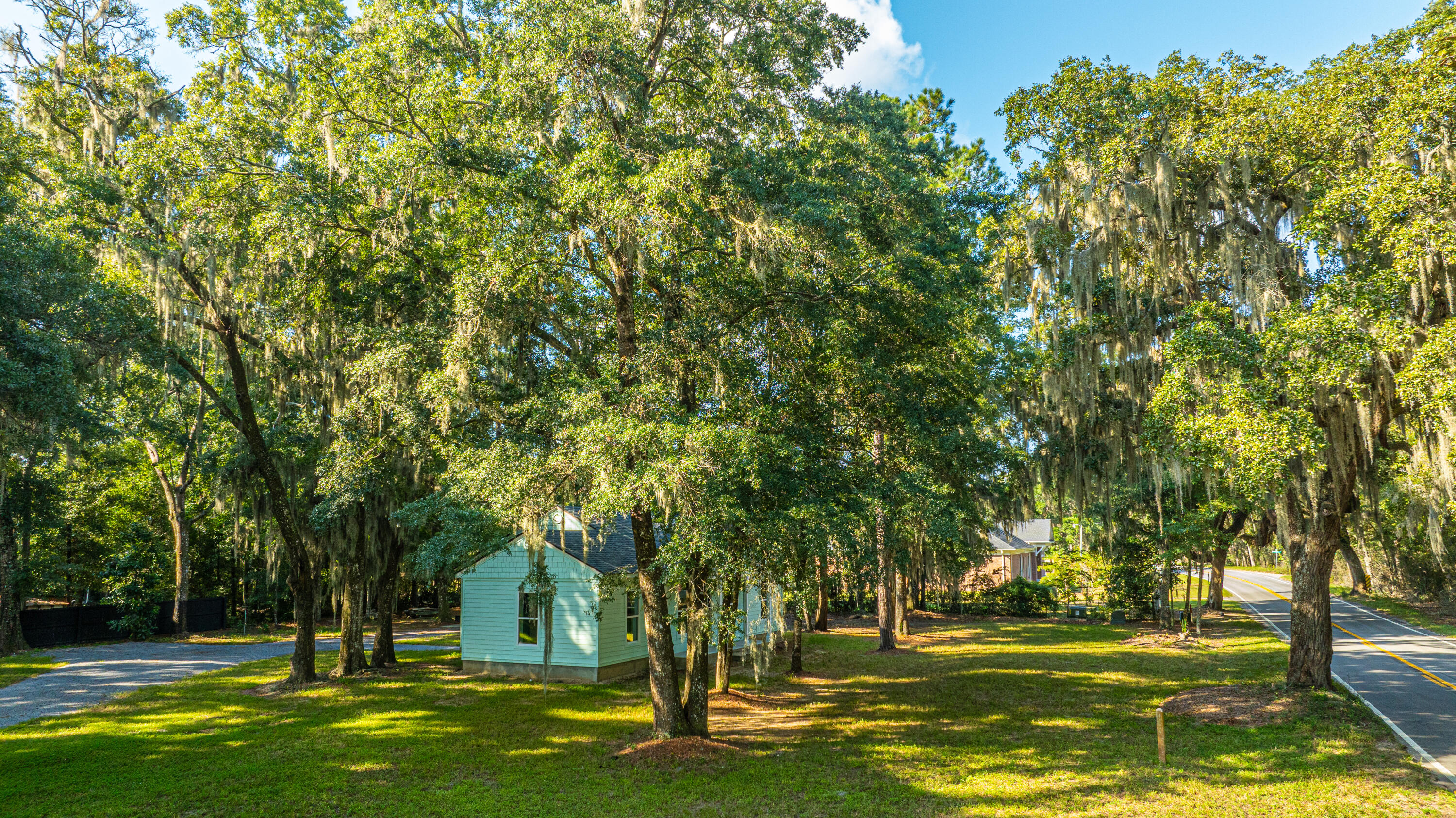 5233 Maybank Highway