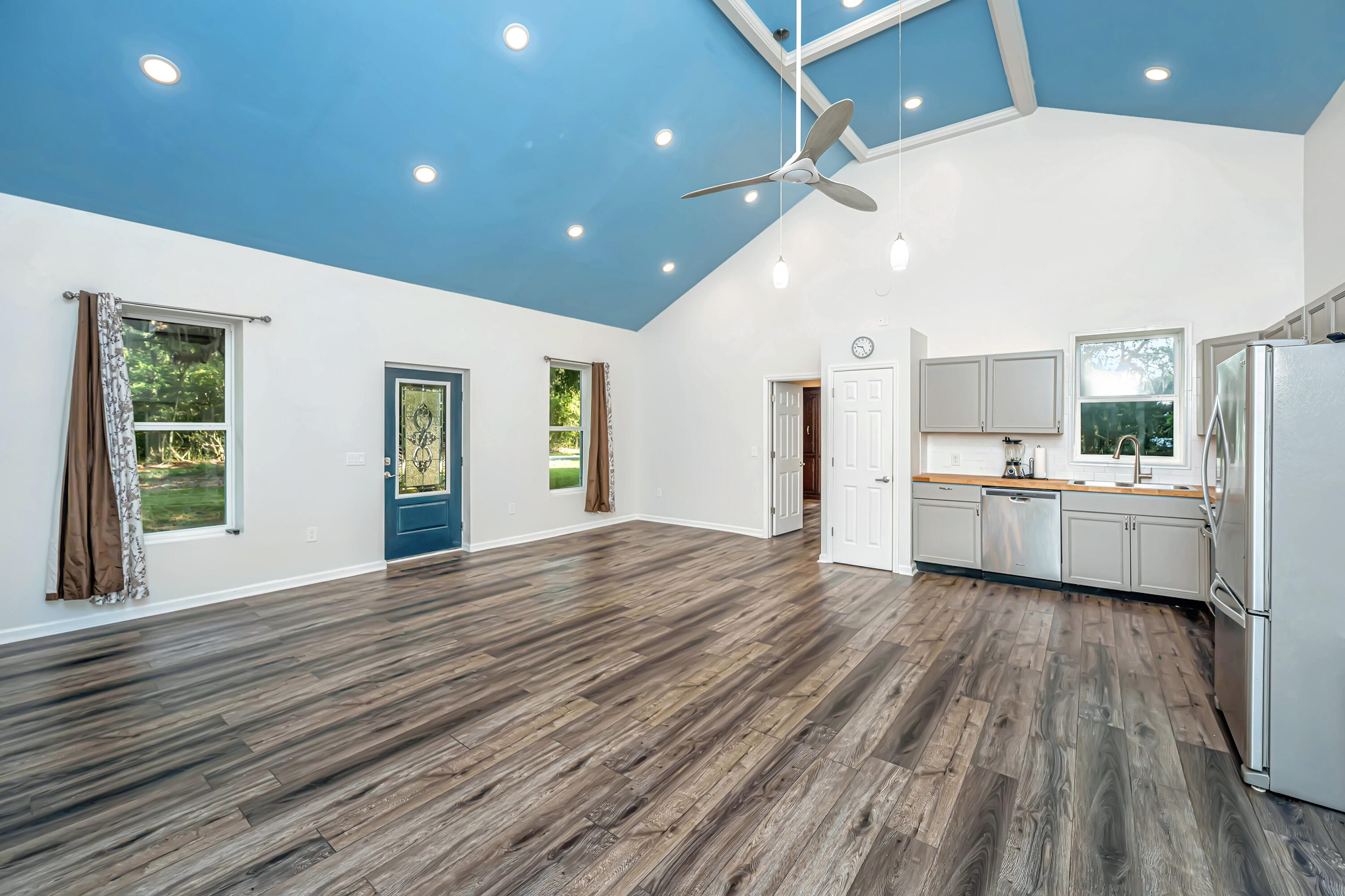 5233 Maybank Highway