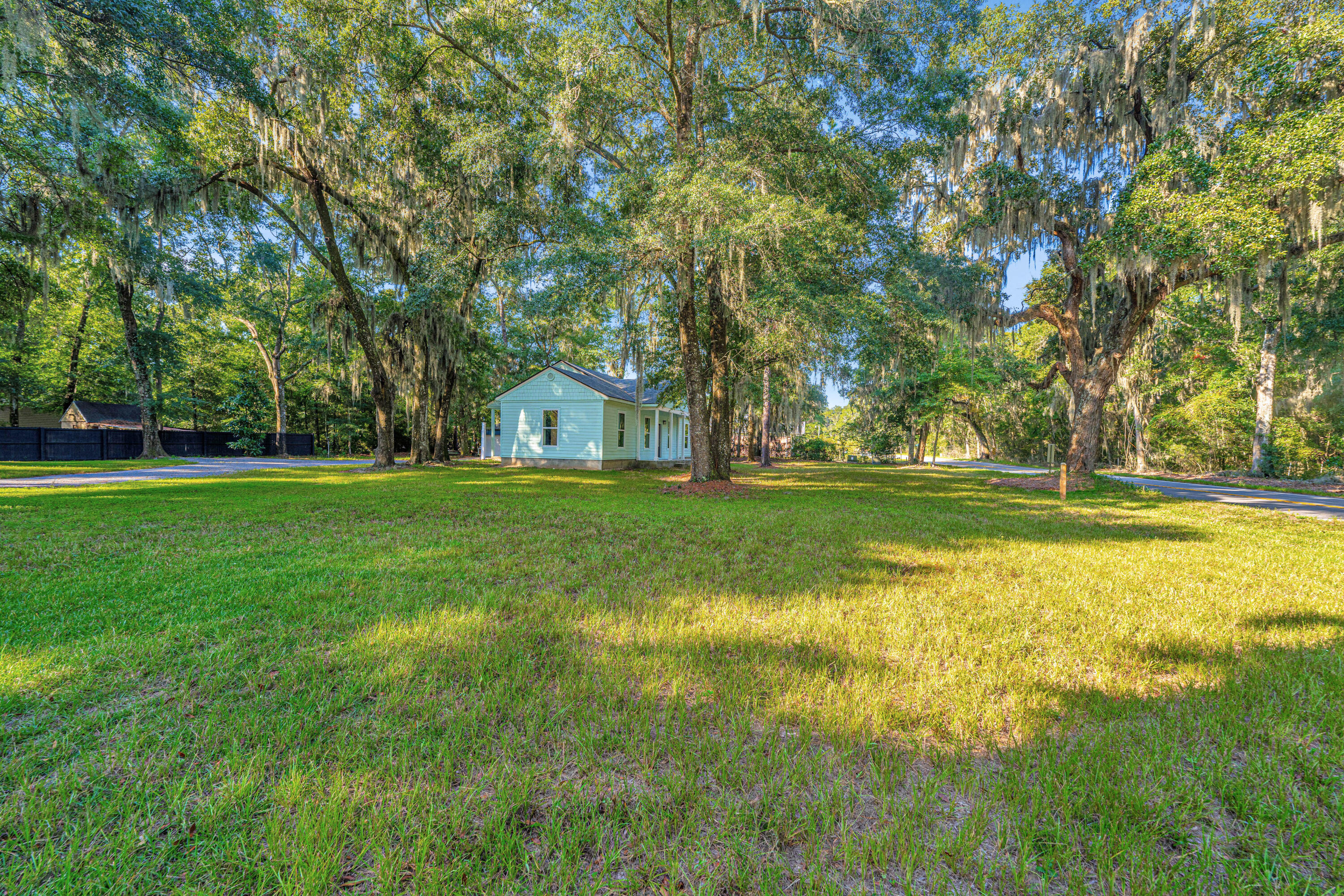 5233 Maybank Highway