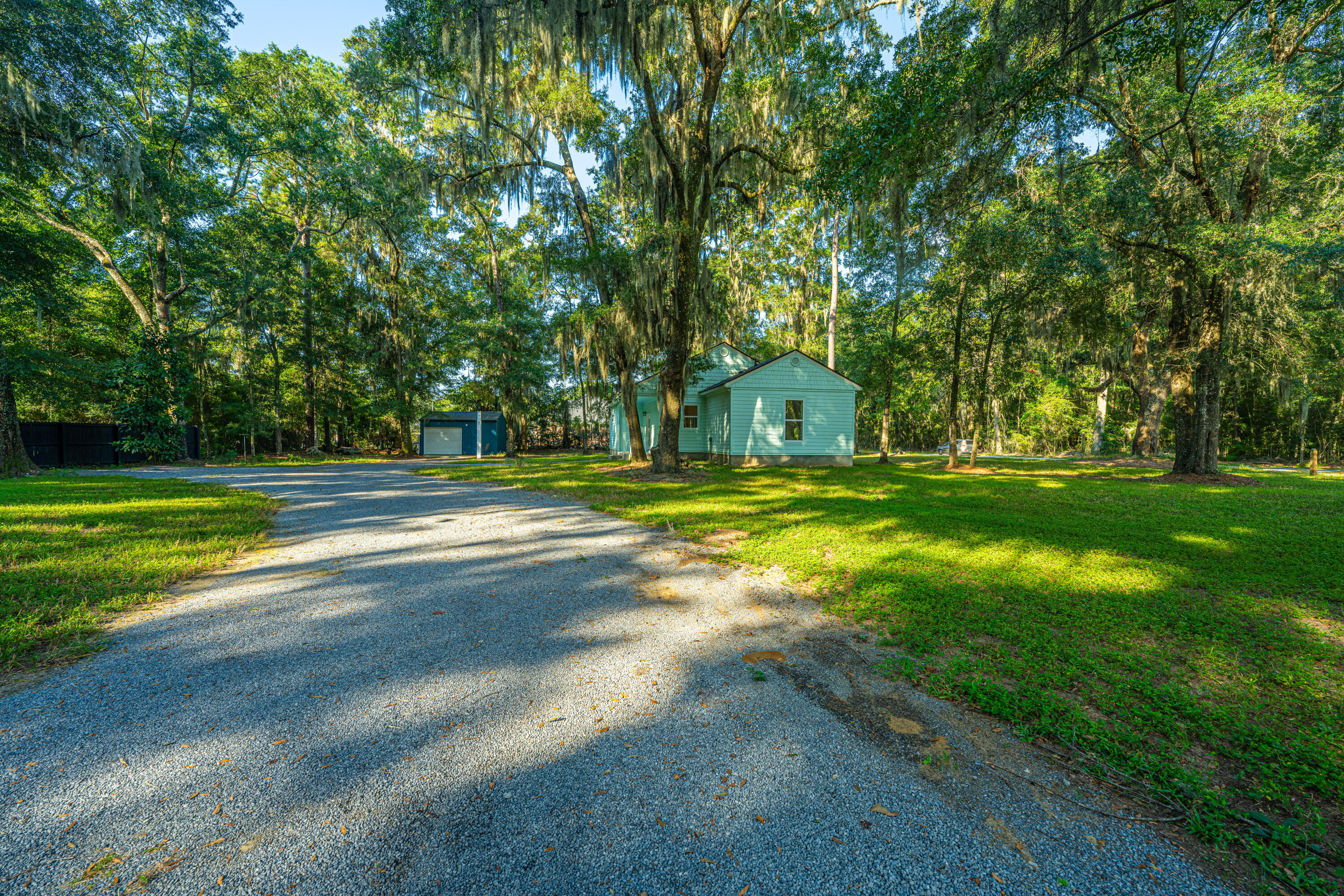 5233 Maybank Highway