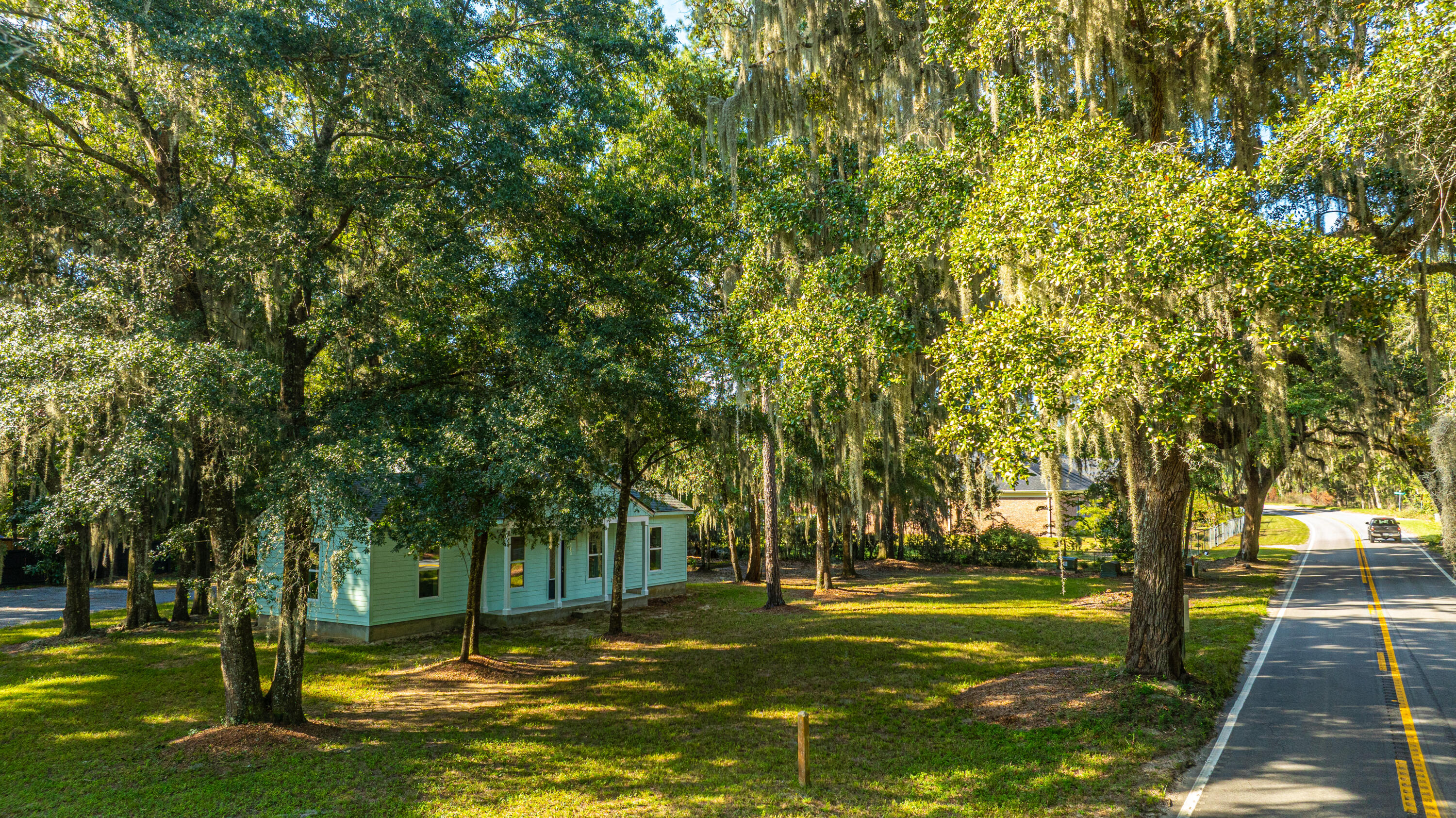 5233 Maybank Highway