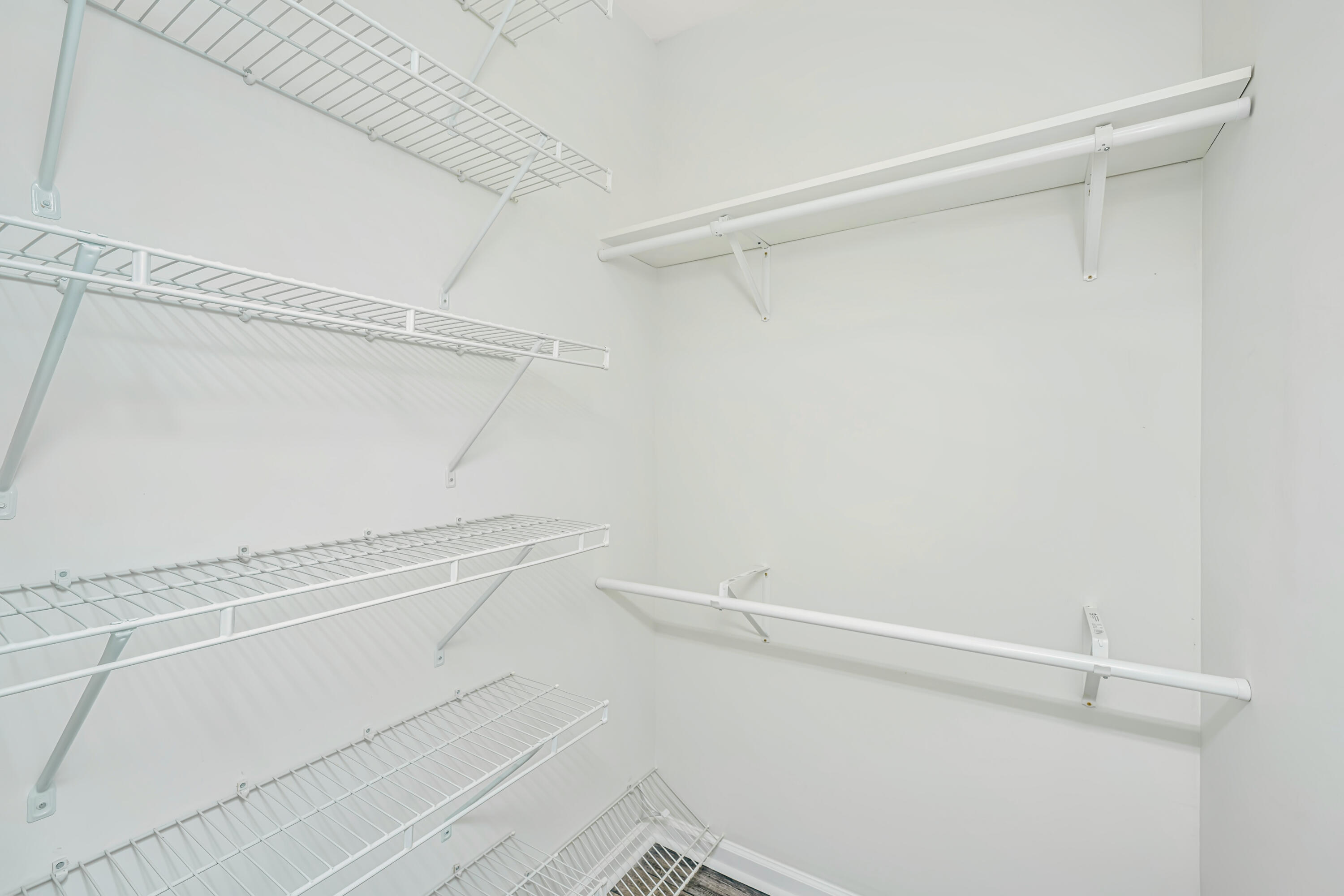 5233 Maybank Highway