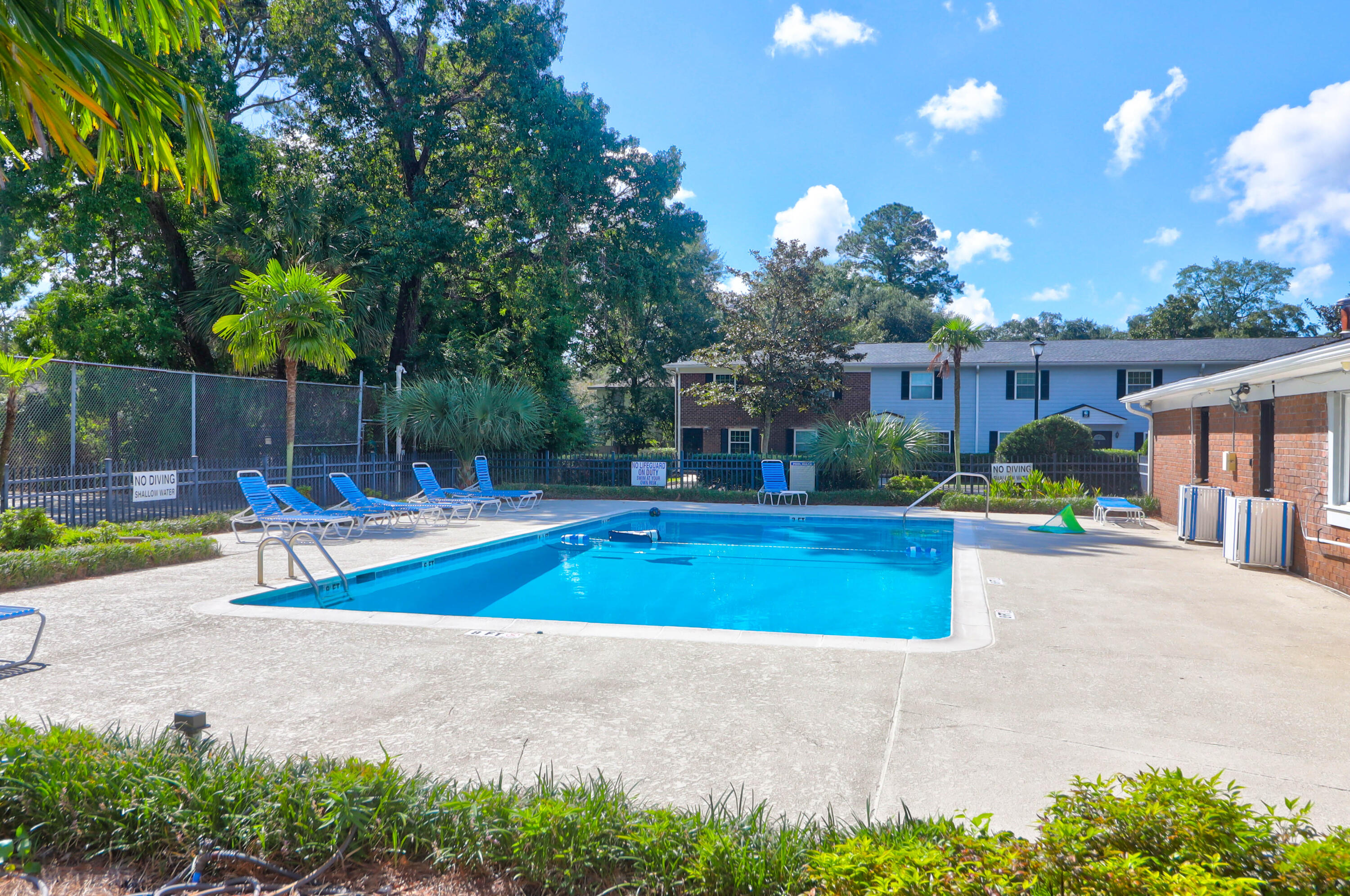 21 Rivers Point Row # 14c