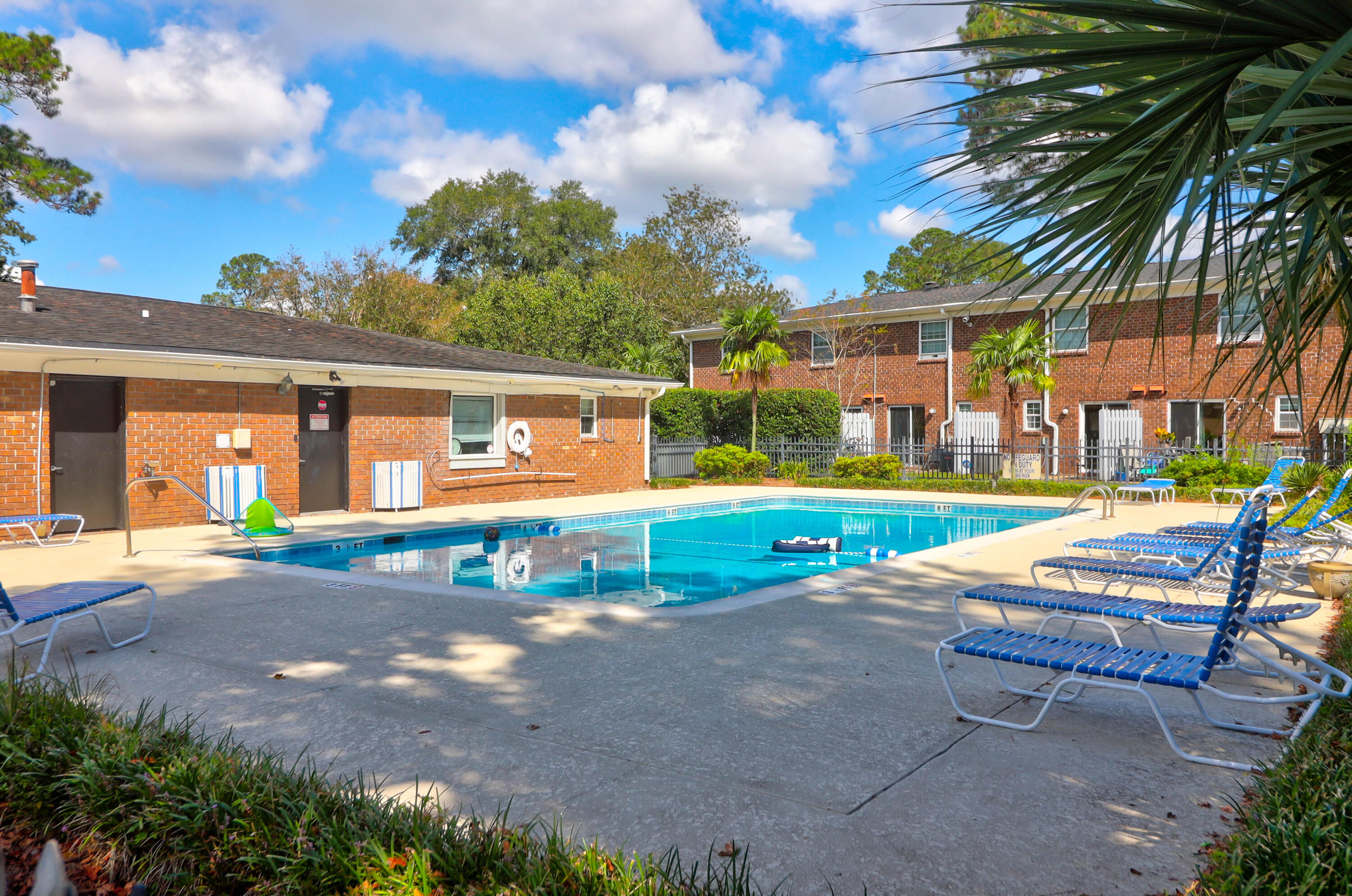 21 Rivers Point Row # 14c