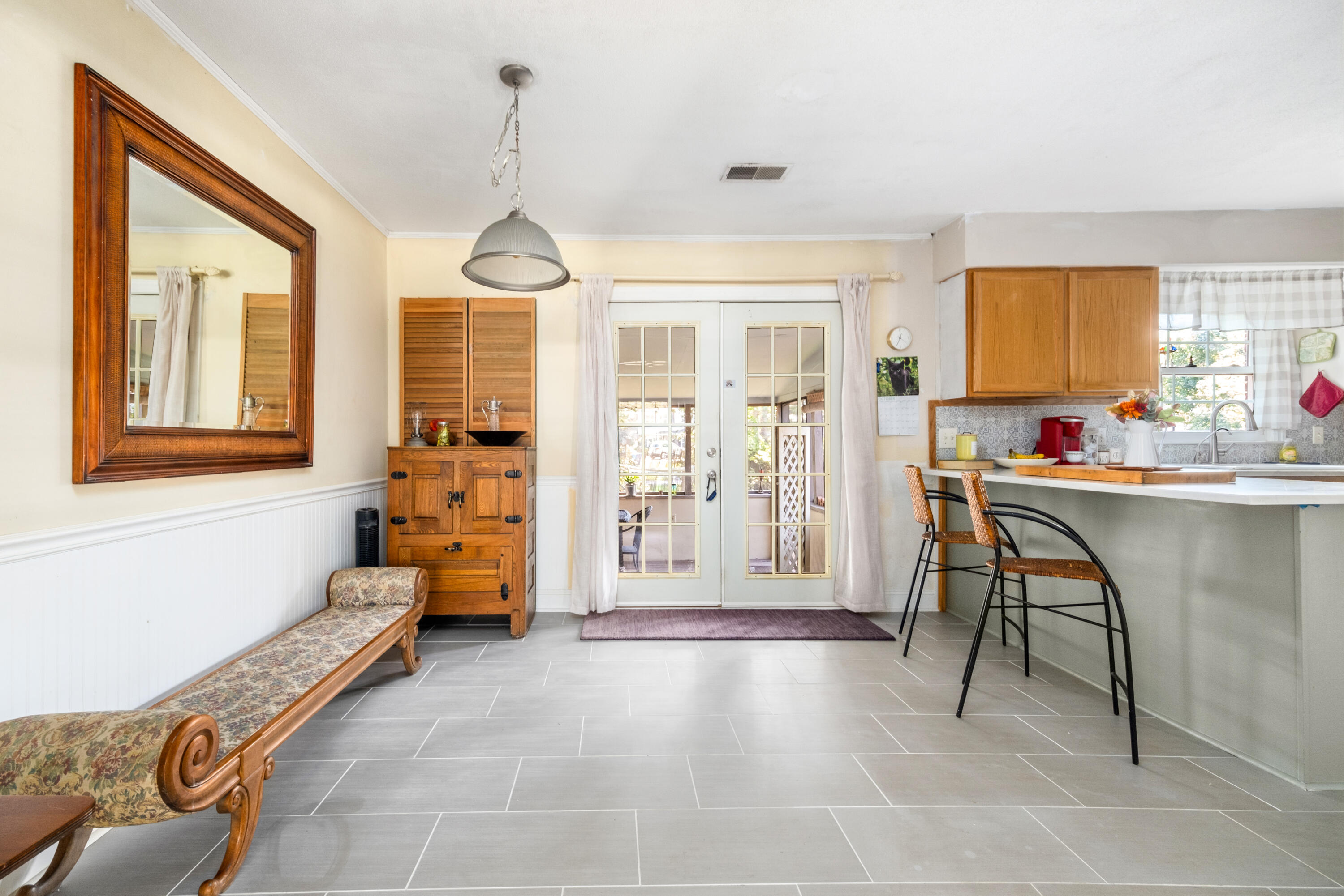 673 Middlewood Drive