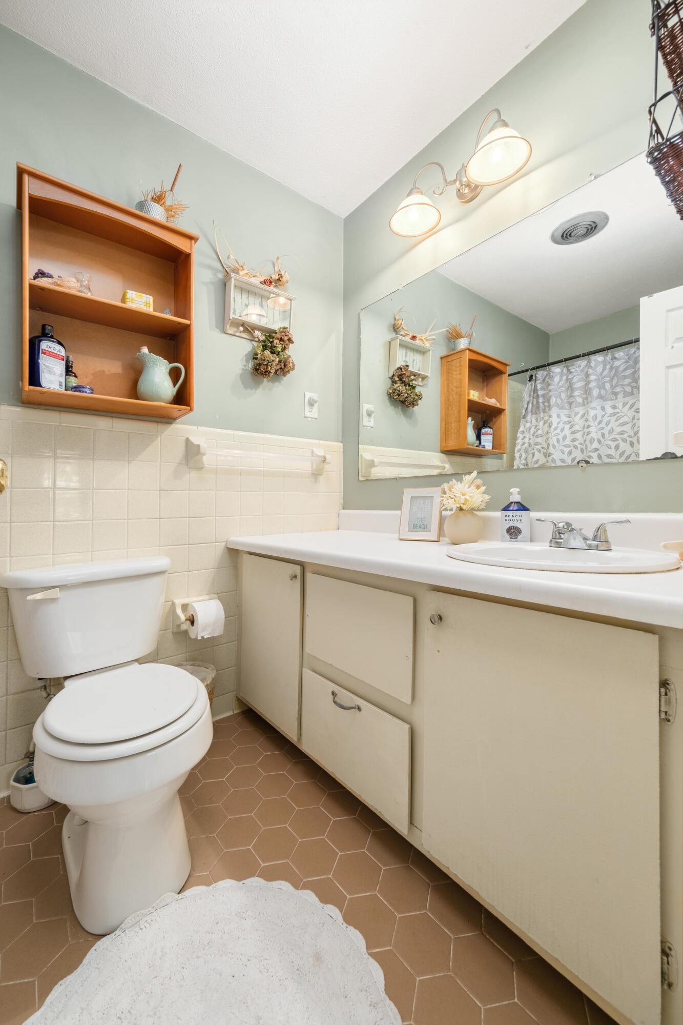 673 Middlewood Drive