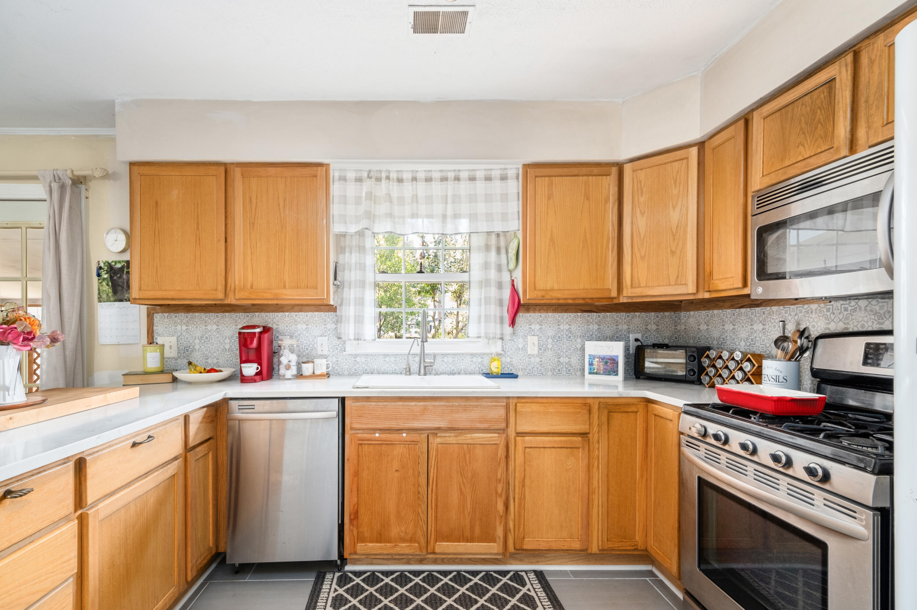 673 Middlewood Drive