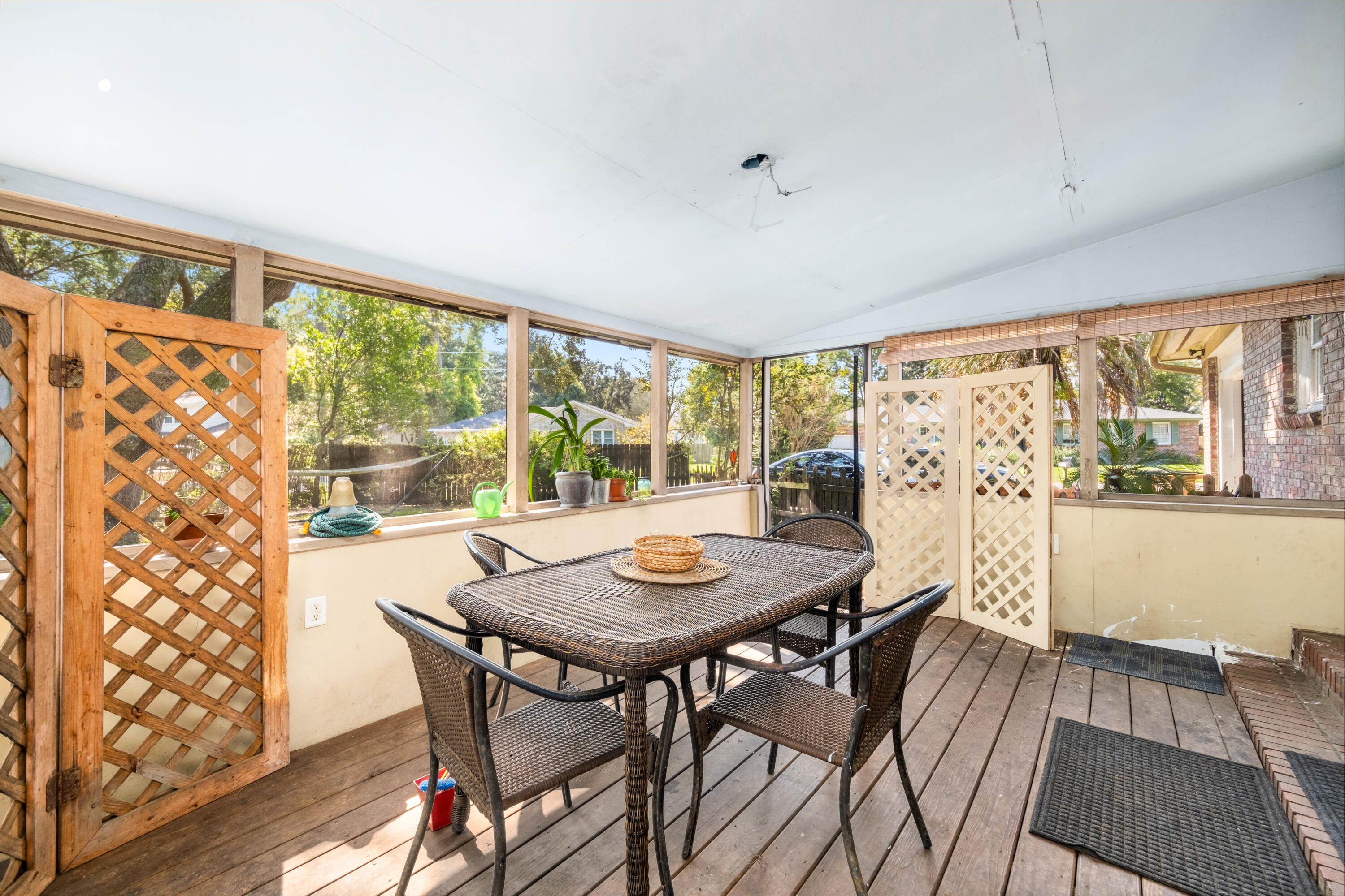 673 Middlewood Drive