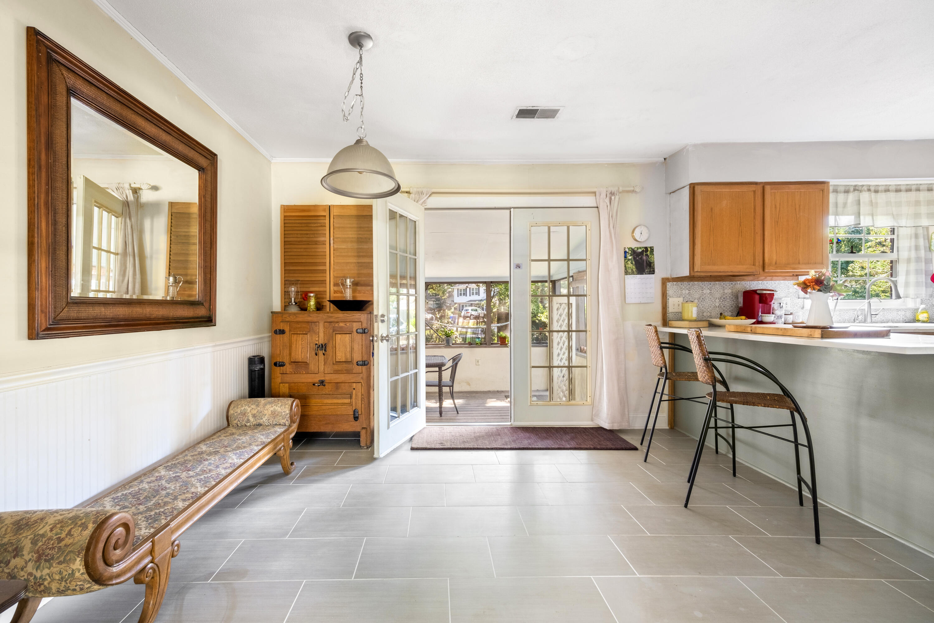 673 Middlewood Drive