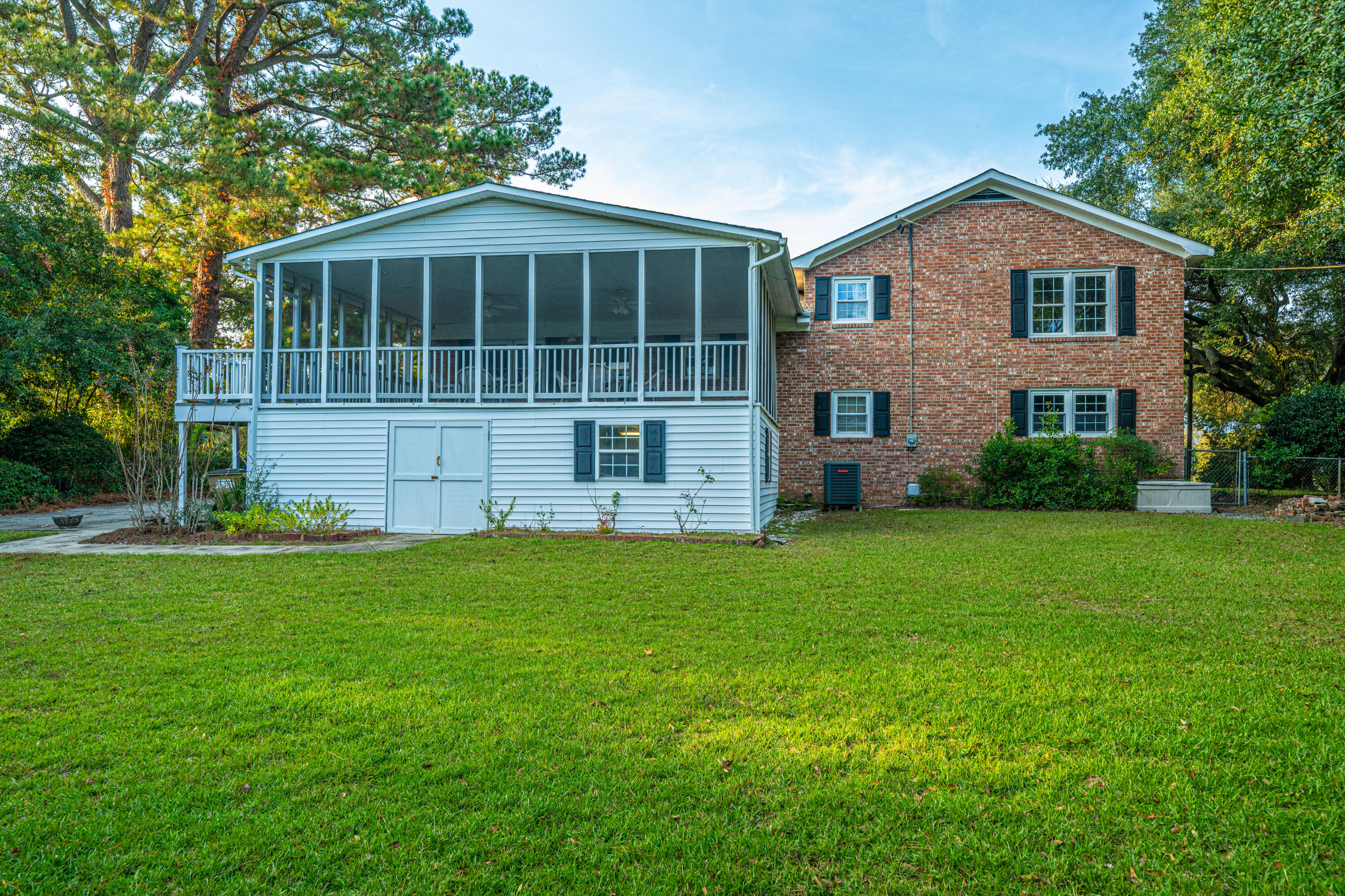 728 Fort Sumter Drive