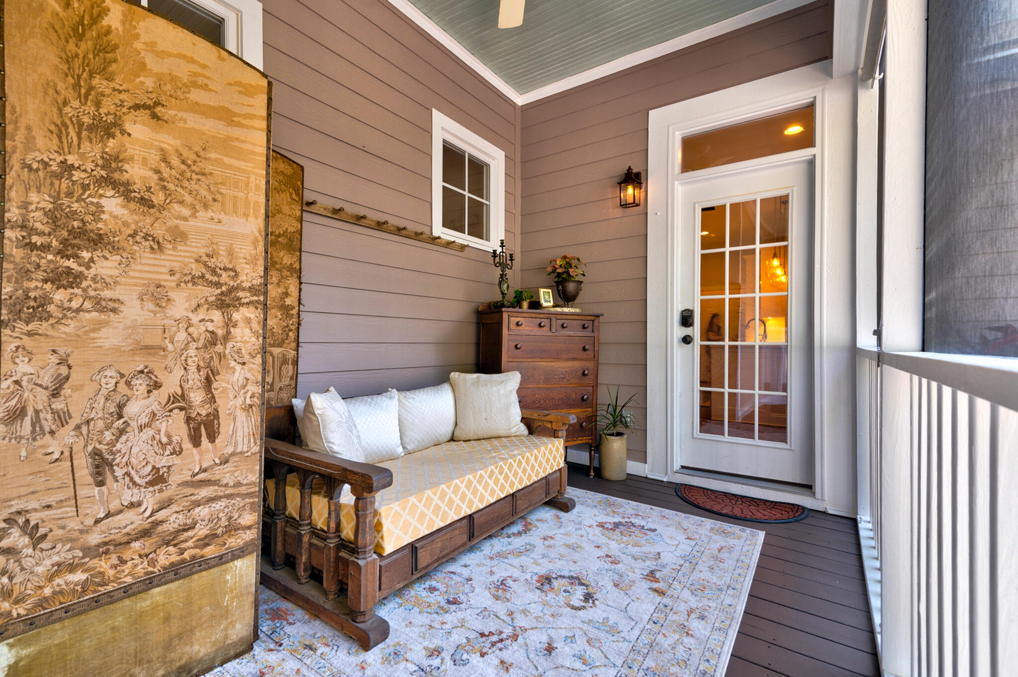 5016 Coral Reef Drive