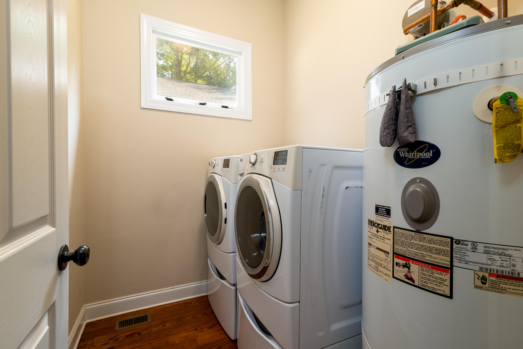 5016 Coral Reef Drive